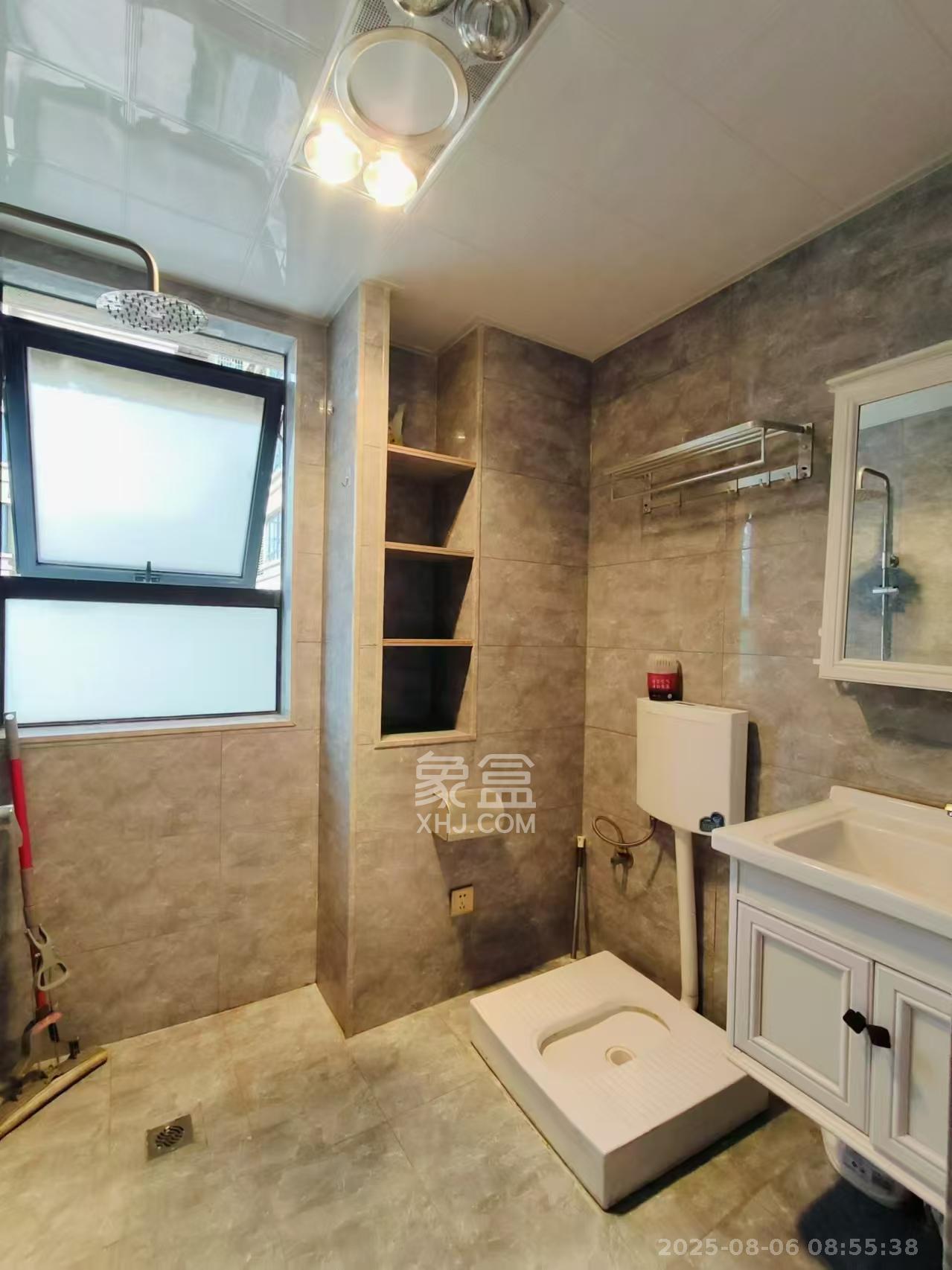 奥克斯广场 3室2厅1卫 2800.0元/月 奥克斯广场 3室2厅1卫 2800.0元/月室内图