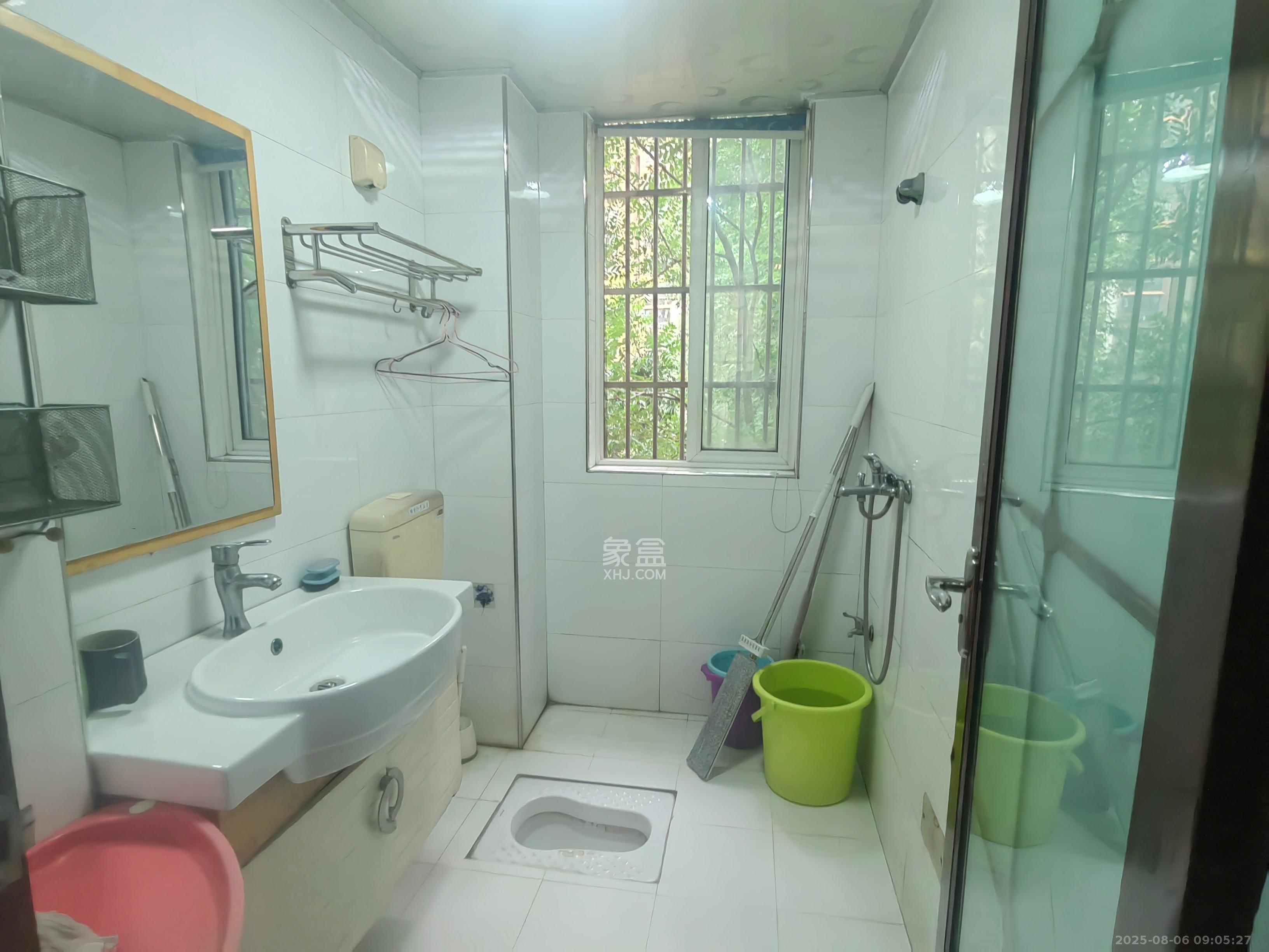 楚天世纪城东苑  3室2厅1卫    1580.0元/月室内图