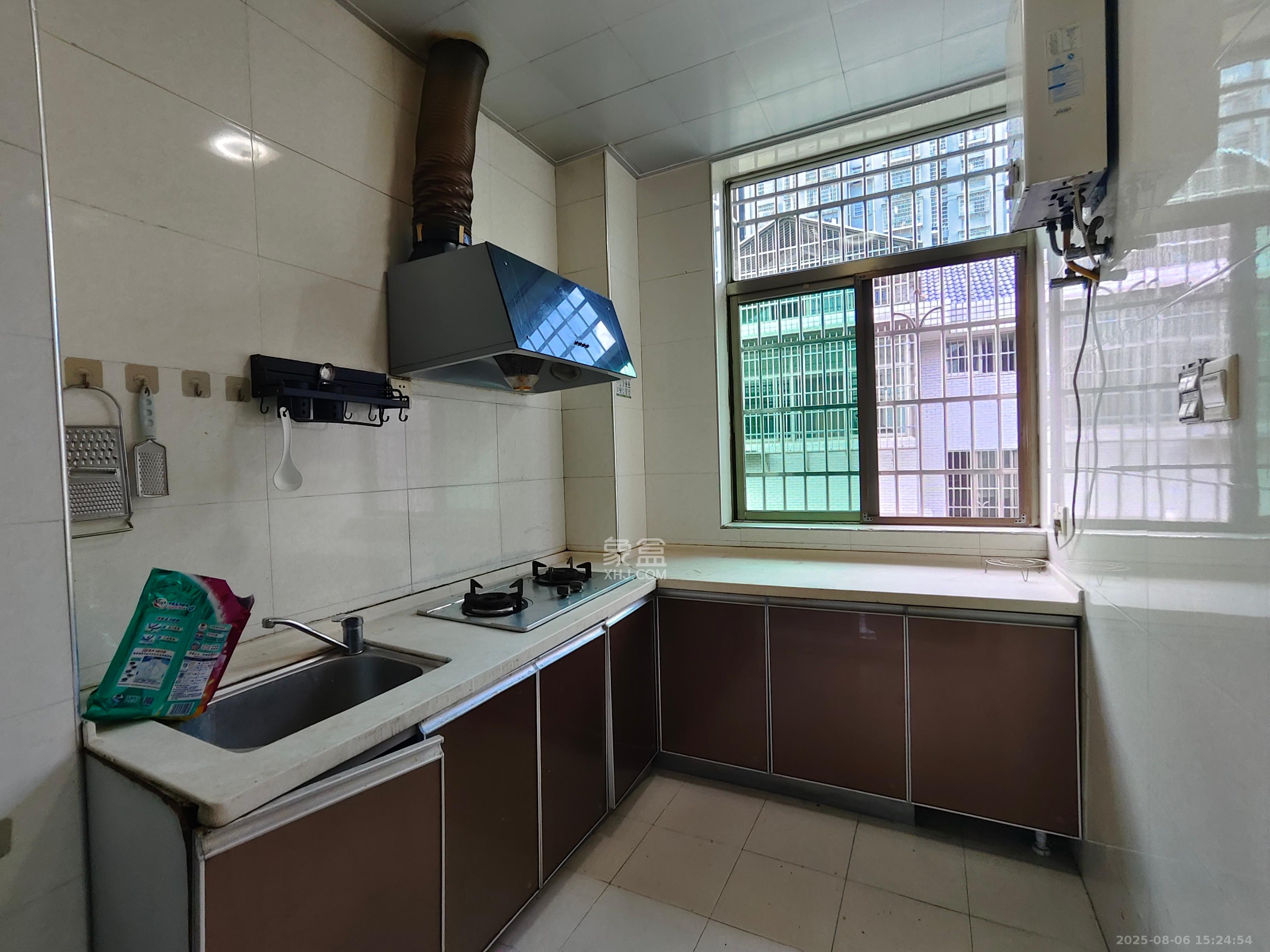 金桂小区一期  3室2厅0卫    1600.0元/月室内图