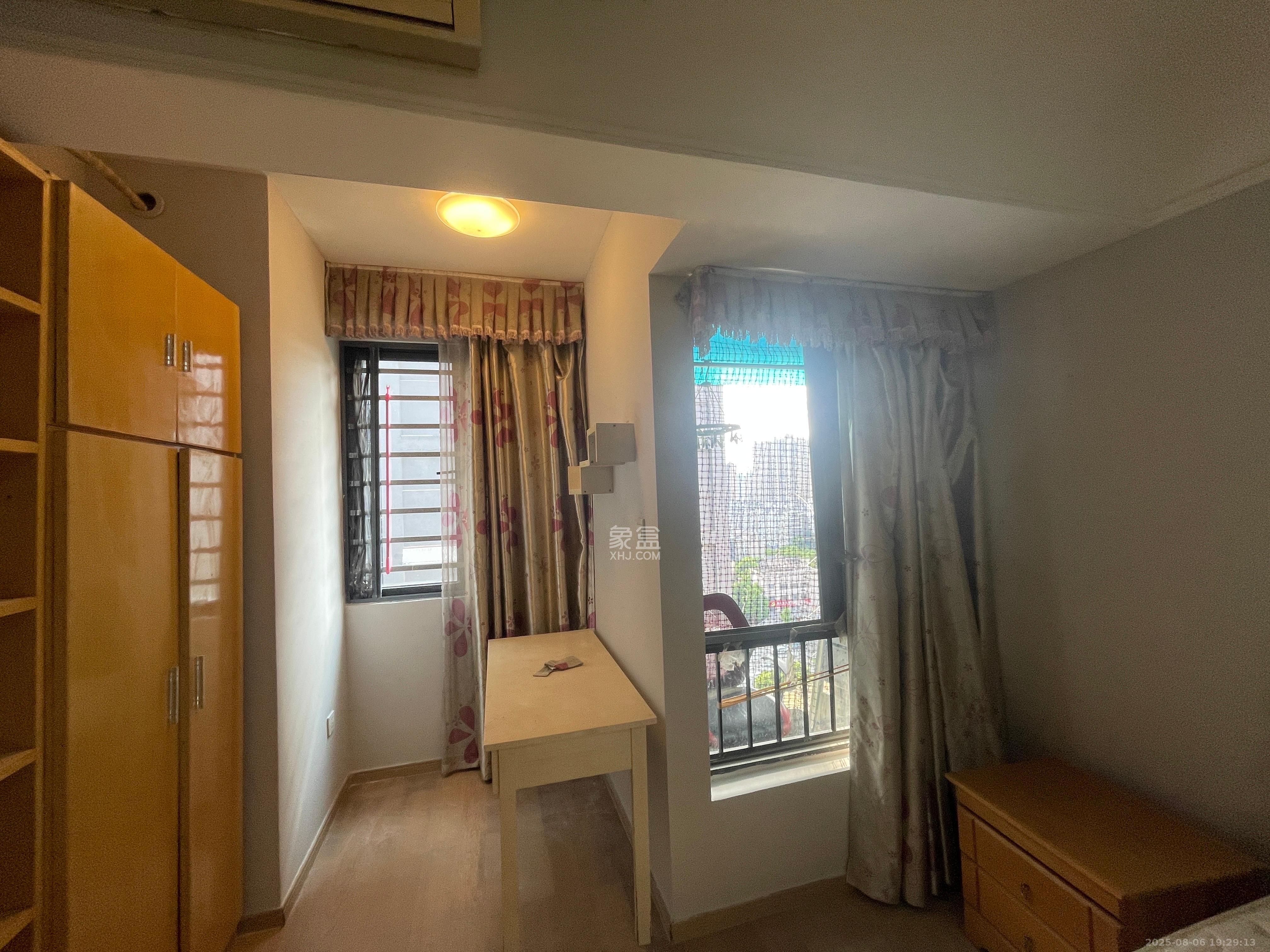 万科金色家园 1室1厅1卫 1300.0元/月 万科金色家园 1室1厅1卫 1300.0元/月室内图