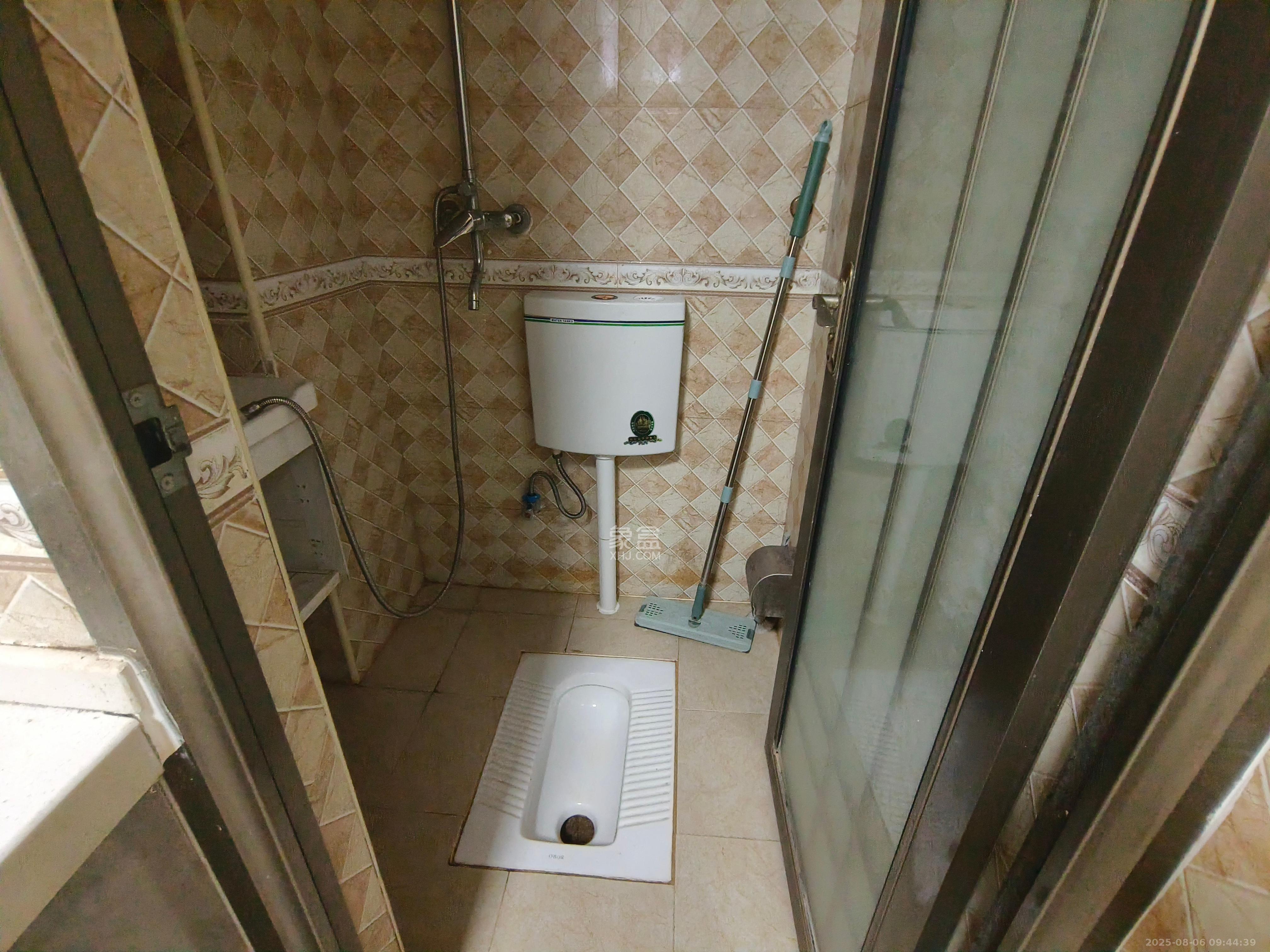 上东印象  2室1厅1卫    1700.0元/月室内图