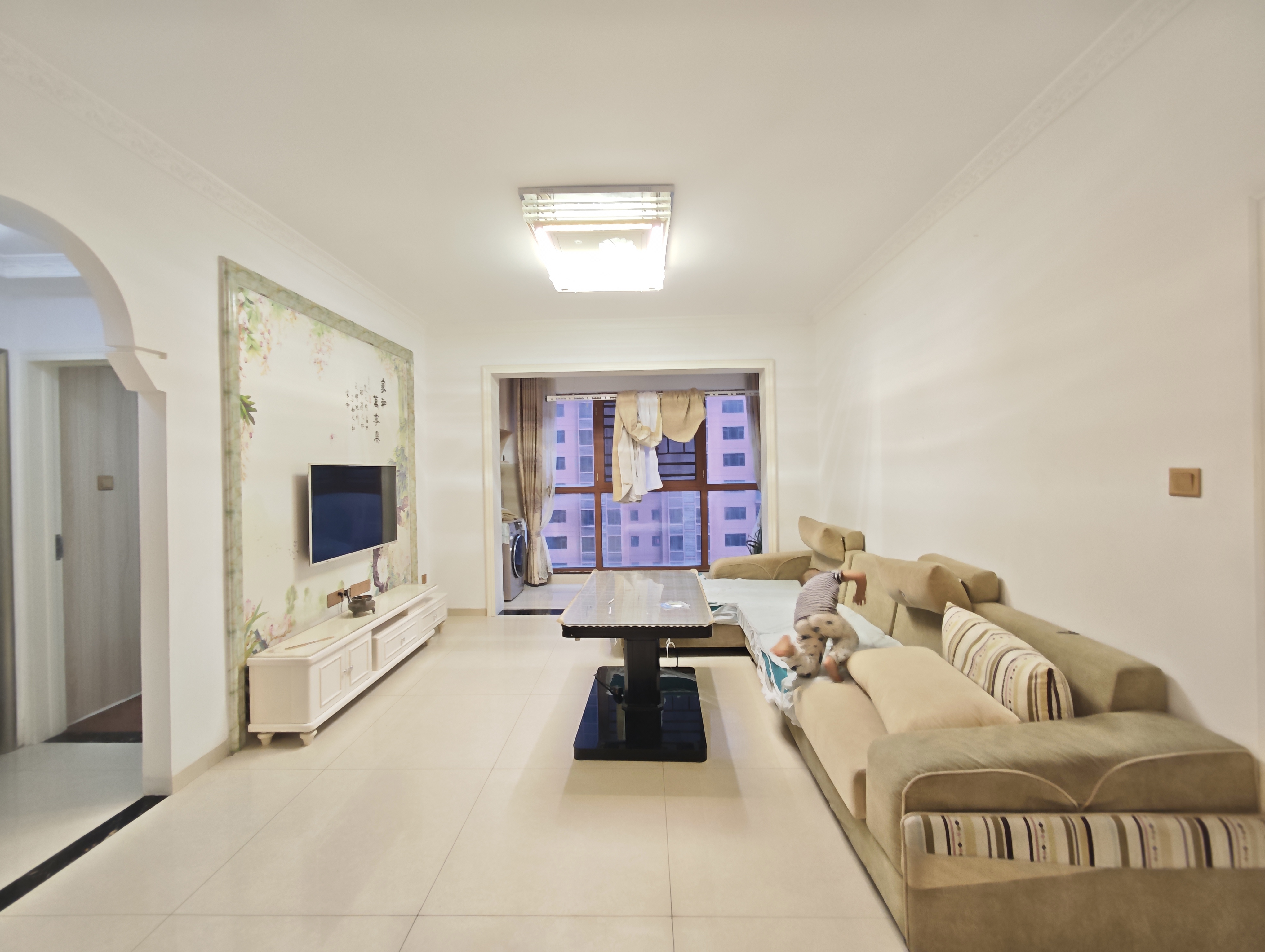 百弘学府城  3室2厅2卫    1800.0元/月室内图