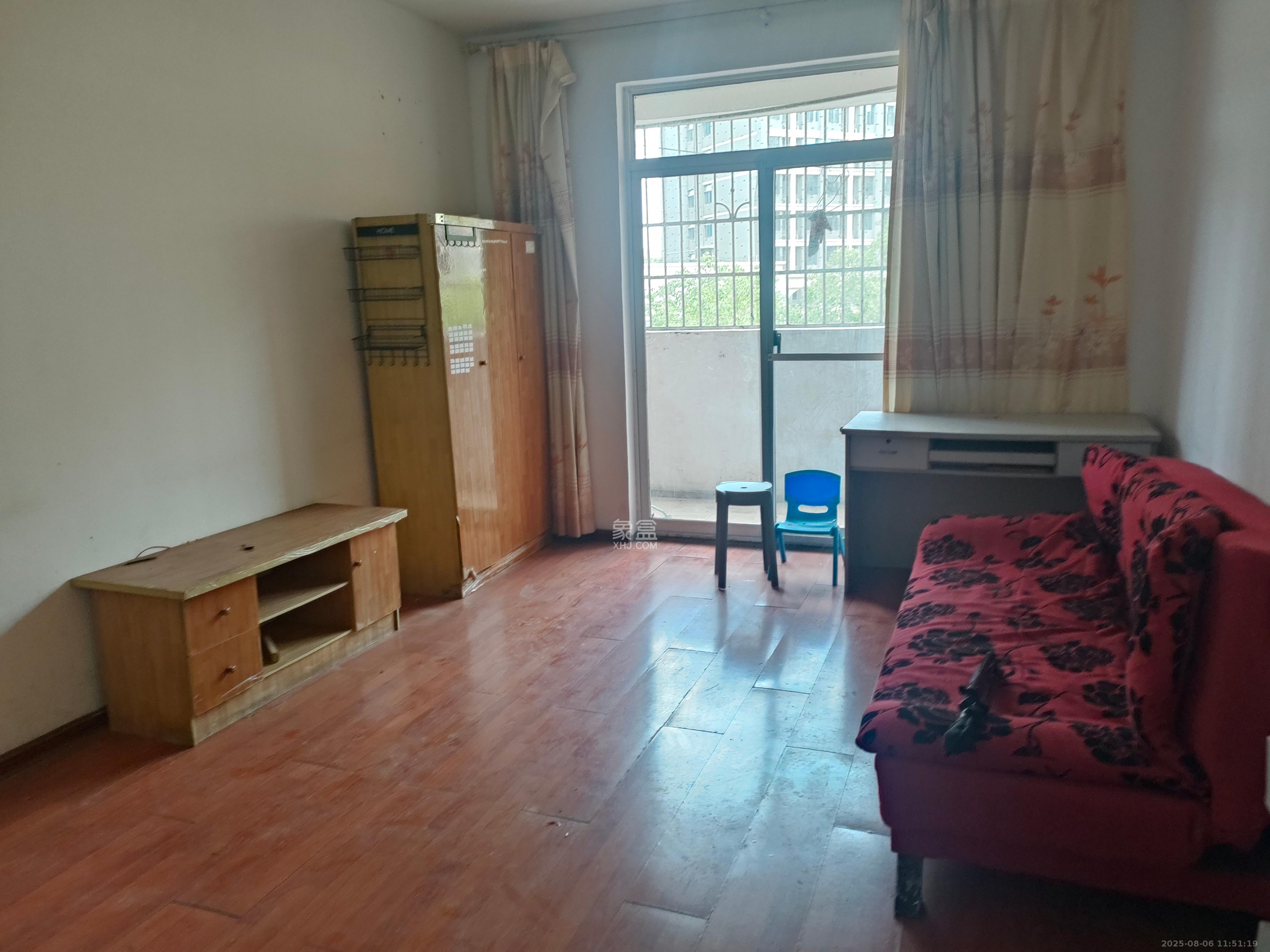 润芳园 1室1厅1卫 1500.0元/月 润芳园 1室1厅1卫 1500.0元/月室内图