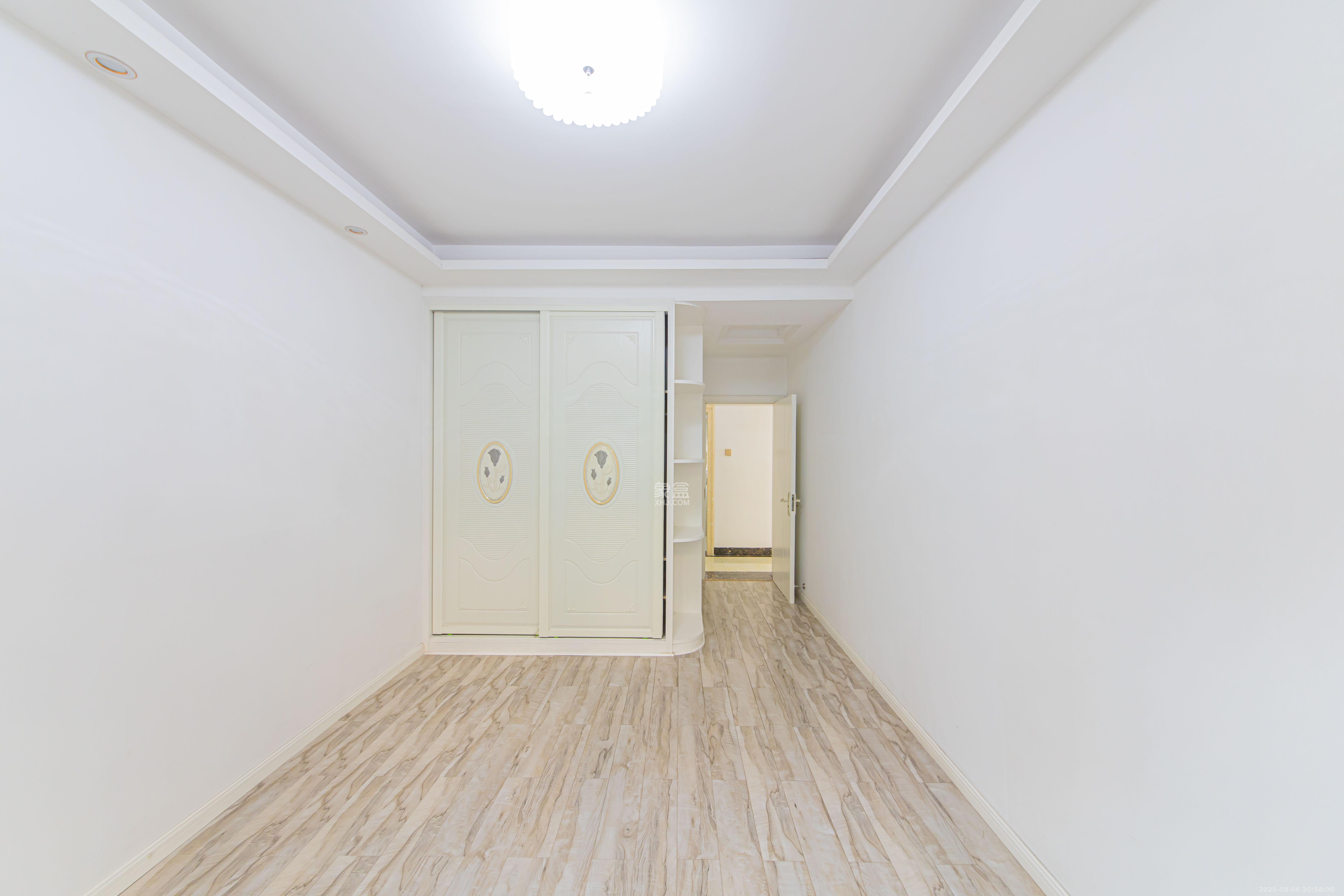 山水印象（愿景想山）  3室1厅1卫    56.0万卧室