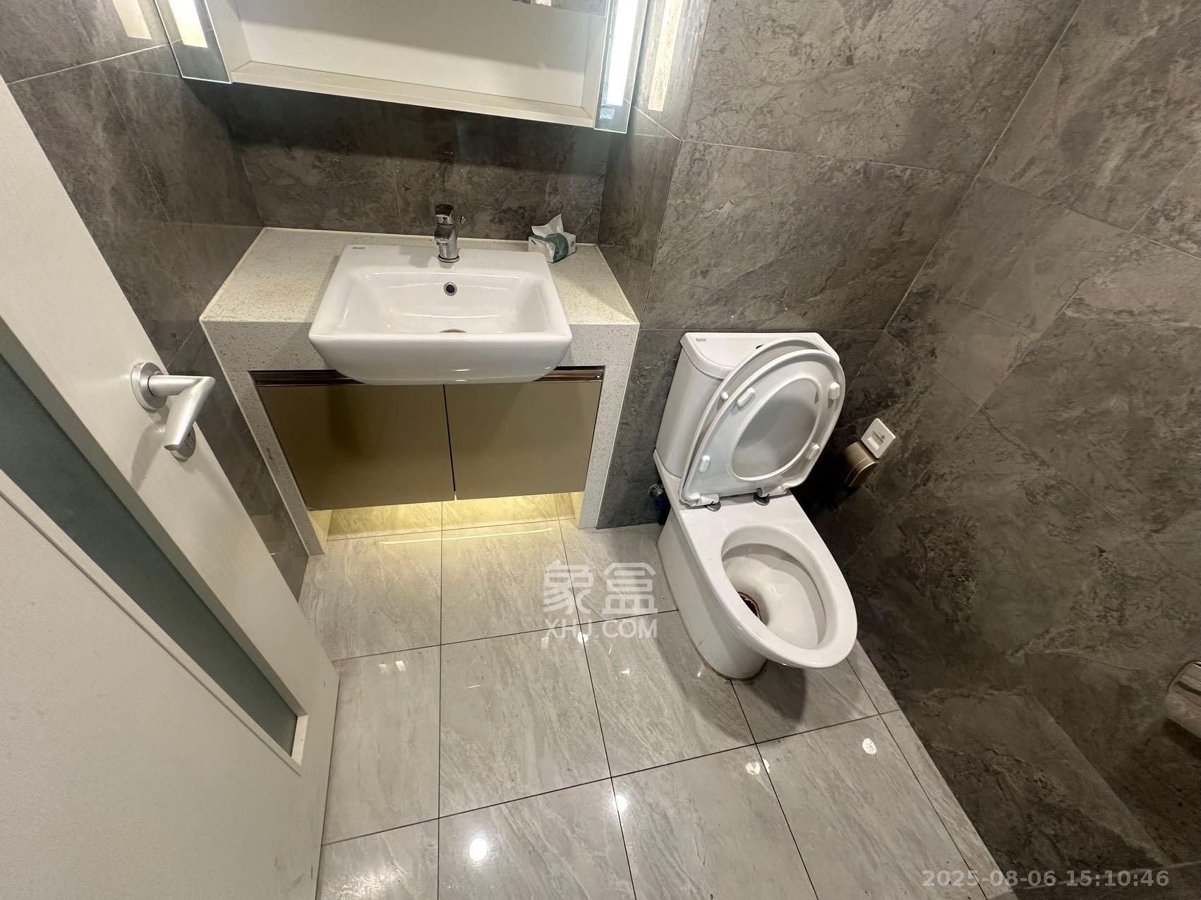 华远华时代 4室1厅2卫 4500.0元/月 华远华时代 4室1厅2卫 4500.0元/月室内图