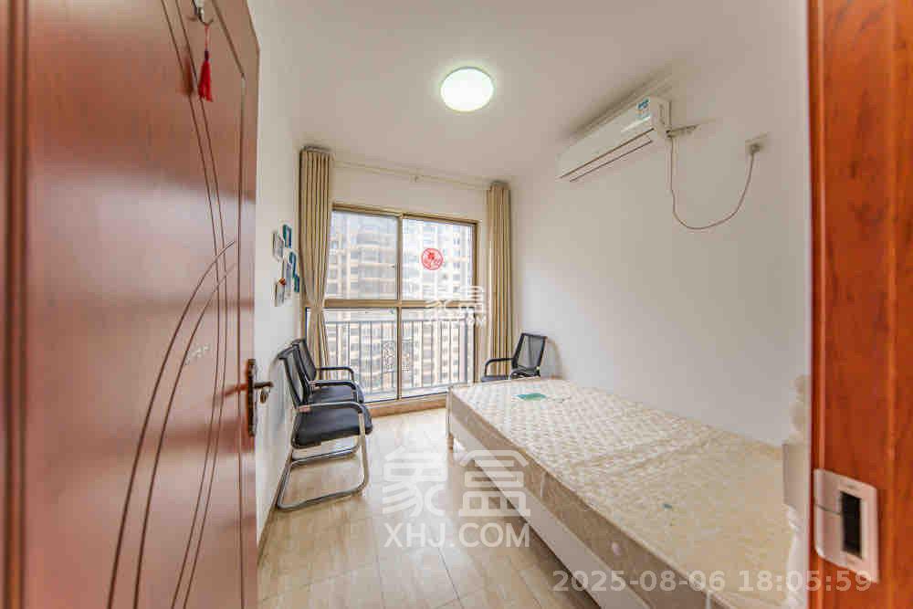 江山帝景哈佛  3室2厅2卫    2300.0元/月 江山帝景哈佛  3室2厅2卫    2300.0元/月室内图