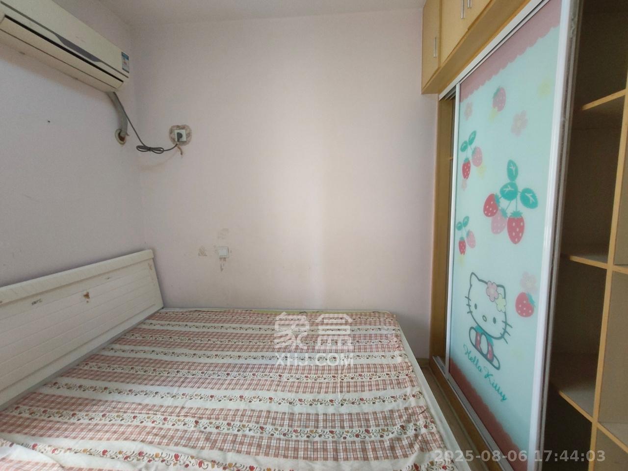 圣力华苑 2室2厅1卫 1500.0元/月 圣力华苑 2室2厅1卫 1500.0元/月室内图