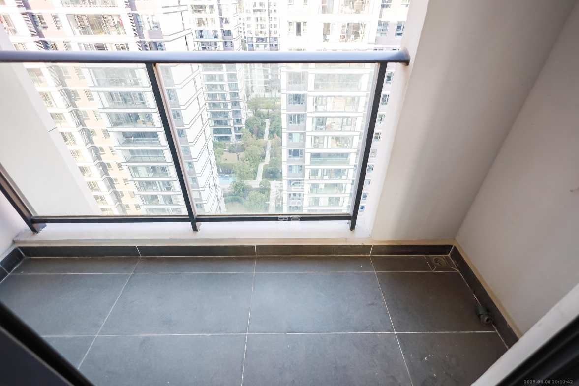 招商雍山湖 4室2厅2卫 3600.0元/月 招商雍山湖 4室2厅2卫 3600.0元/月室内图