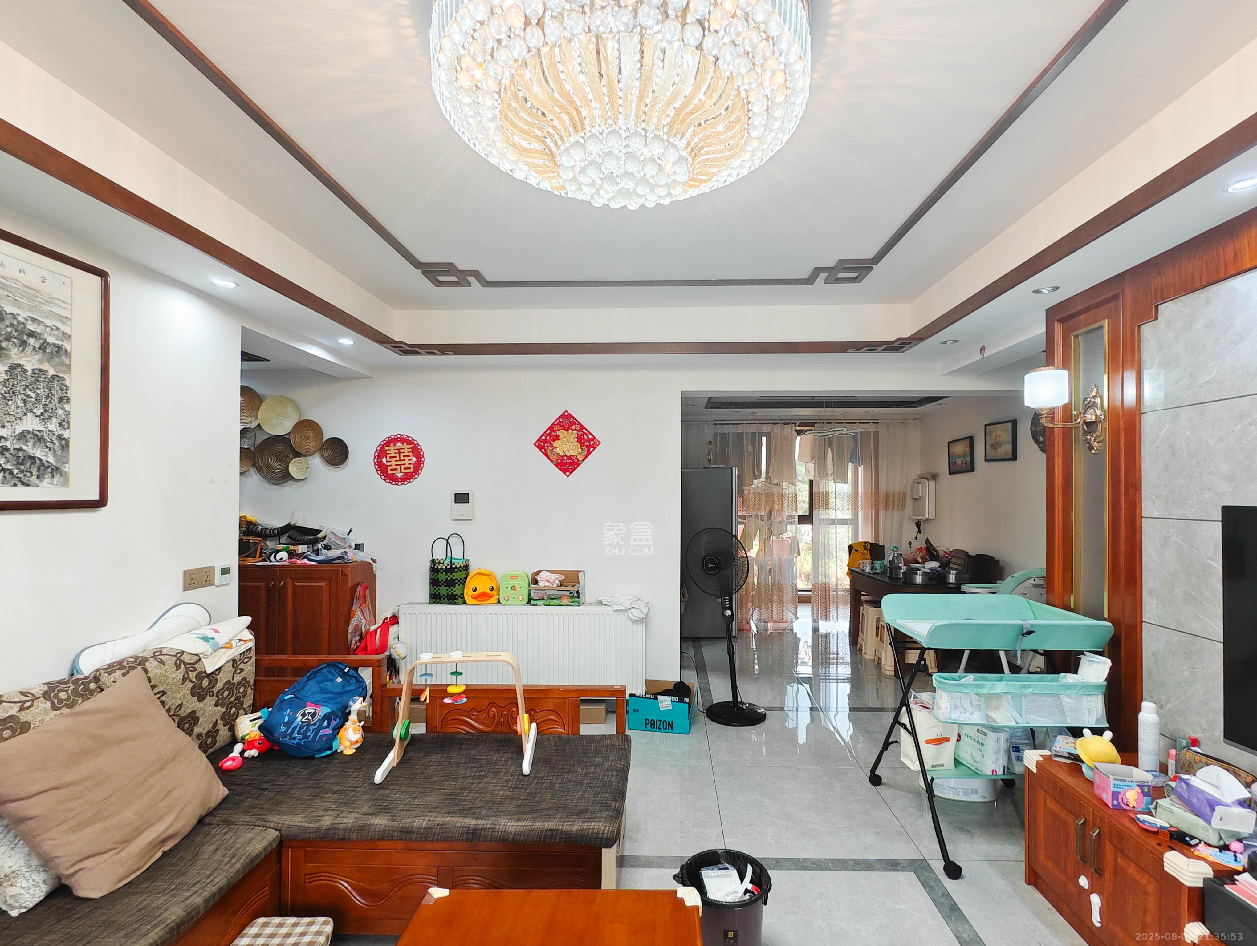 金谷豪庭  4室2厅2卫    78.0万 金谷豪庭  4室2厅2卫    78.0万客厅