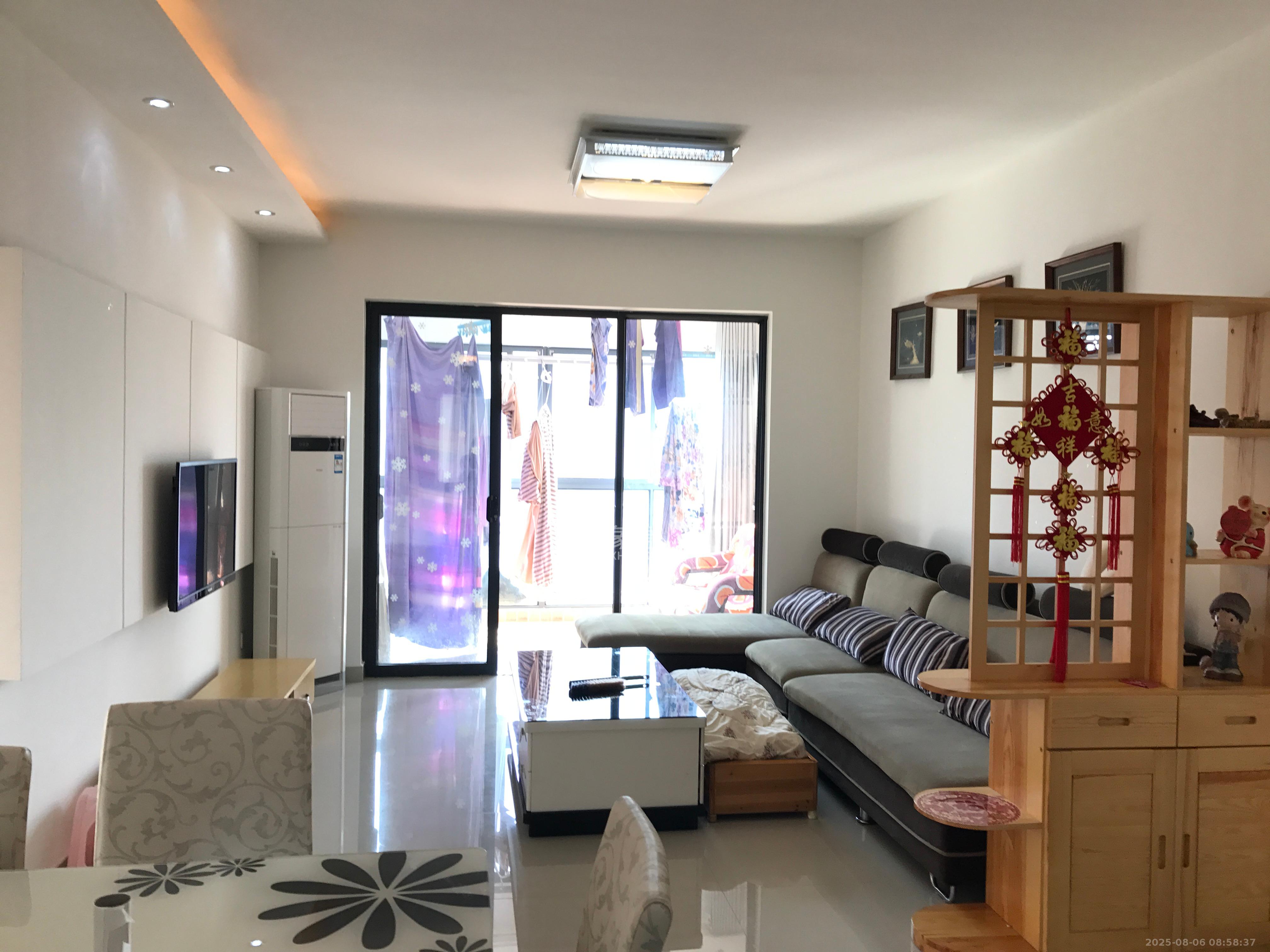 莱茵城  2室2厅1卫    1800.0元/月室内图