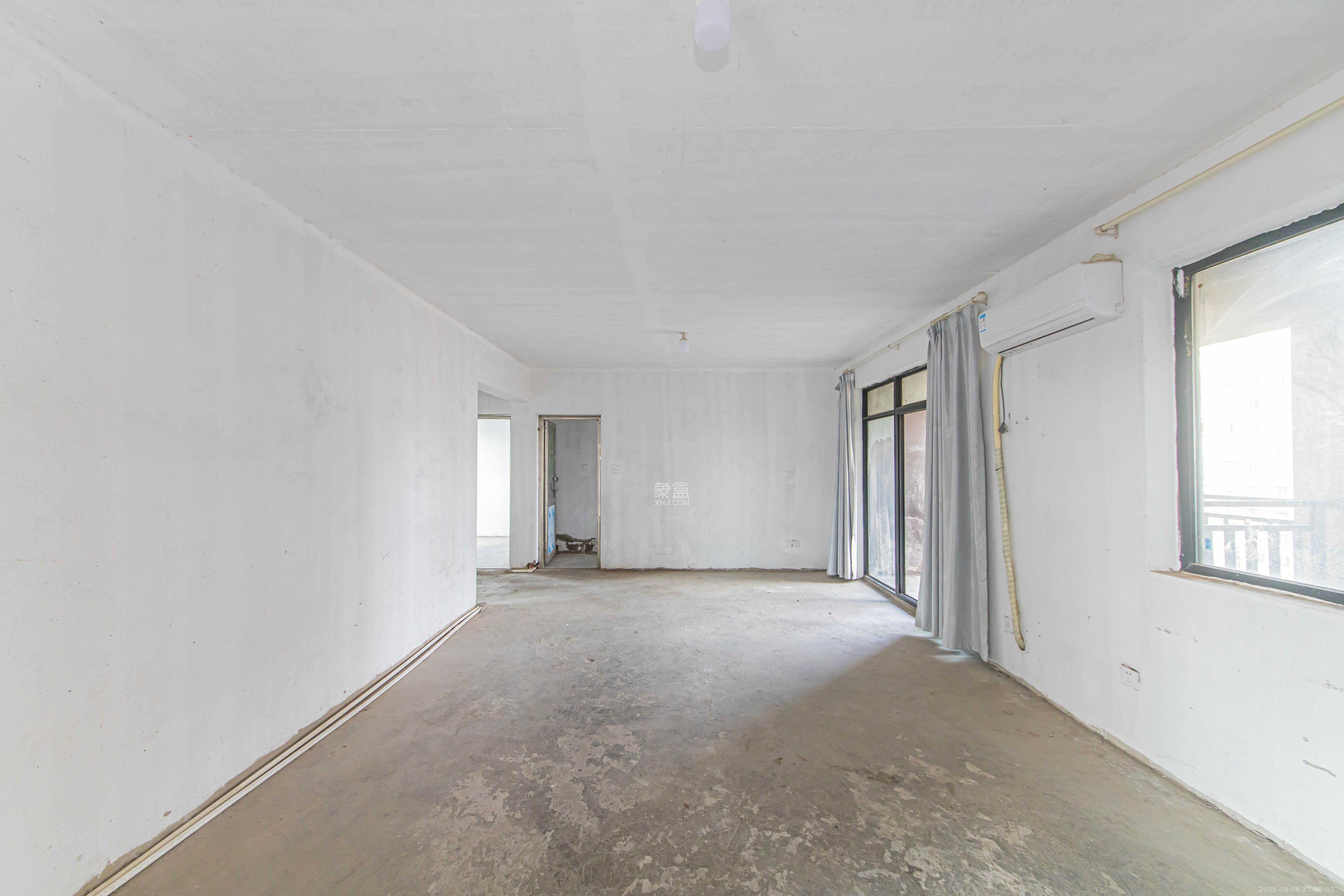 中悦领秀城  4室2厅2卫    62.0万 中悦领秀城  4室2厅2卫    62.0万