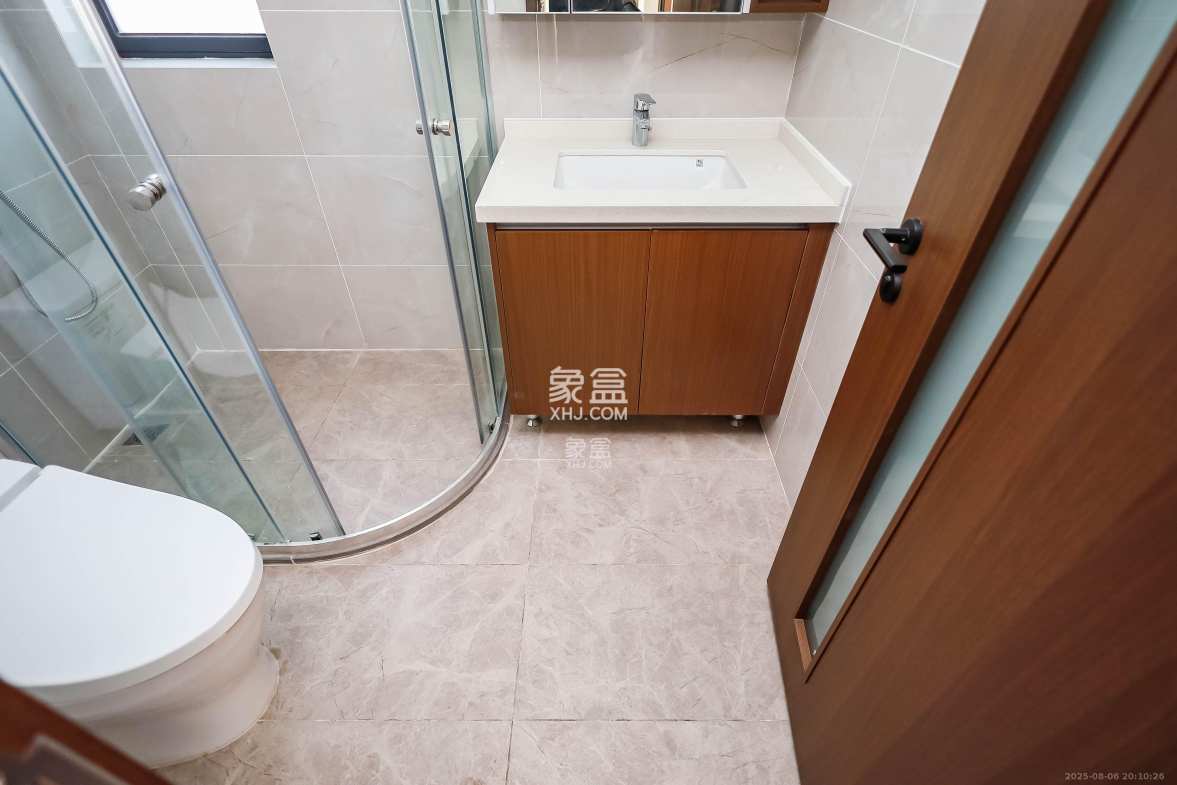 招商雍山湖 4室2厅2卫 3600.0元/月 招商雍山湖 4室2厅2卫 3600.0元/月室内图