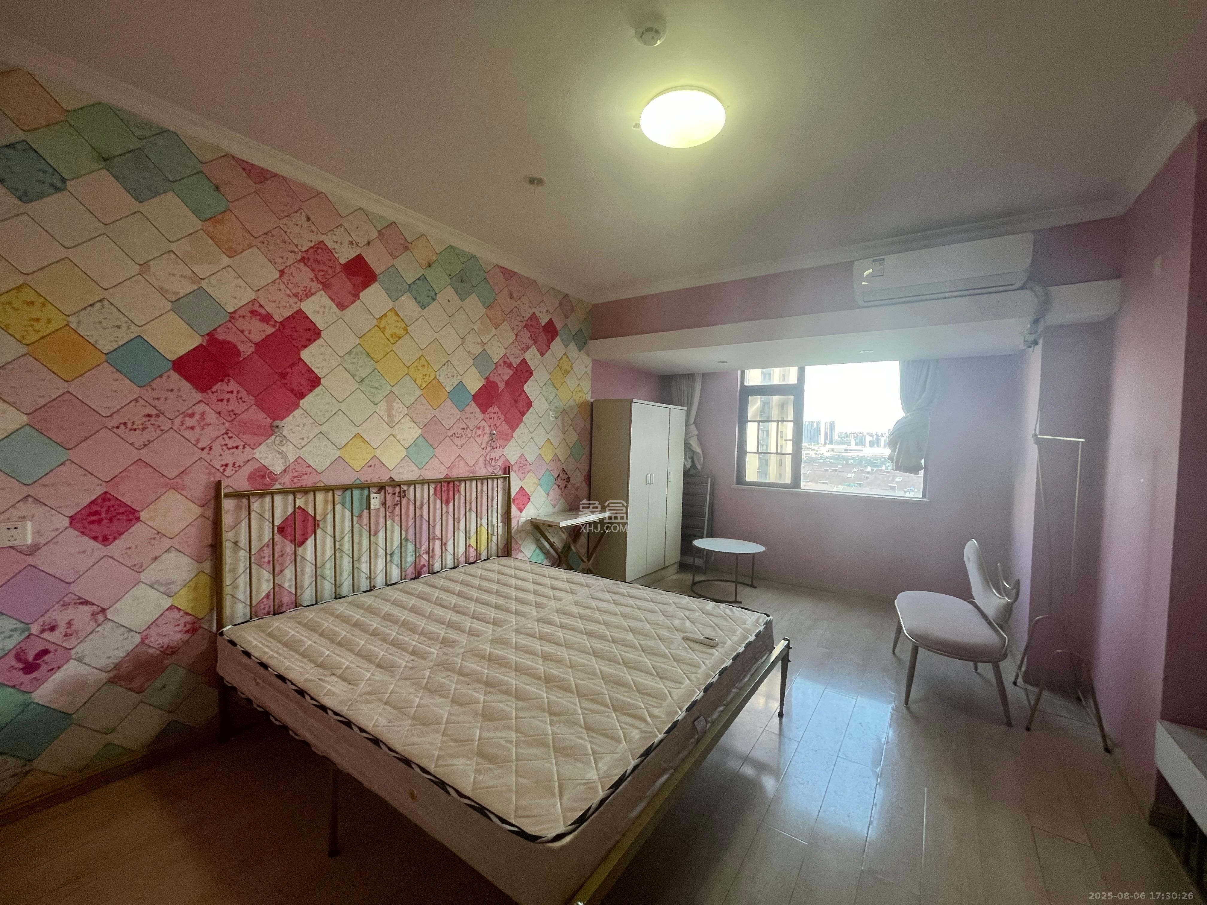 五江天街北区  1室1厅1卫    1350.0元/月 五江天街北区  1室1厅1卫    1350.0元/月室内图