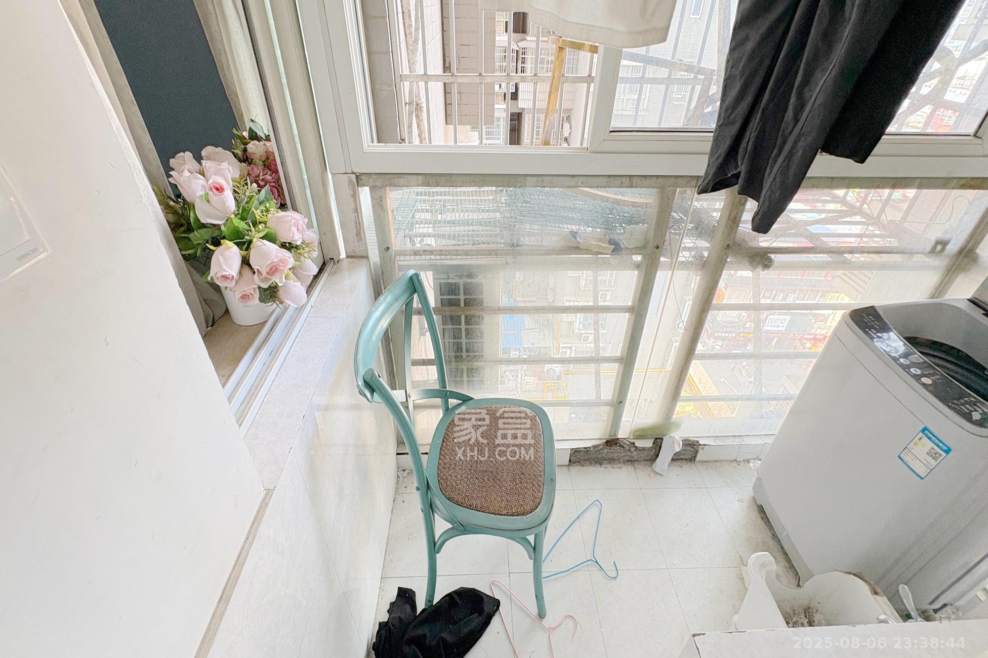 三王丽都  2室2厅1卫    140.0万 三王丽都  2室2厅1卫    140.0万厨房