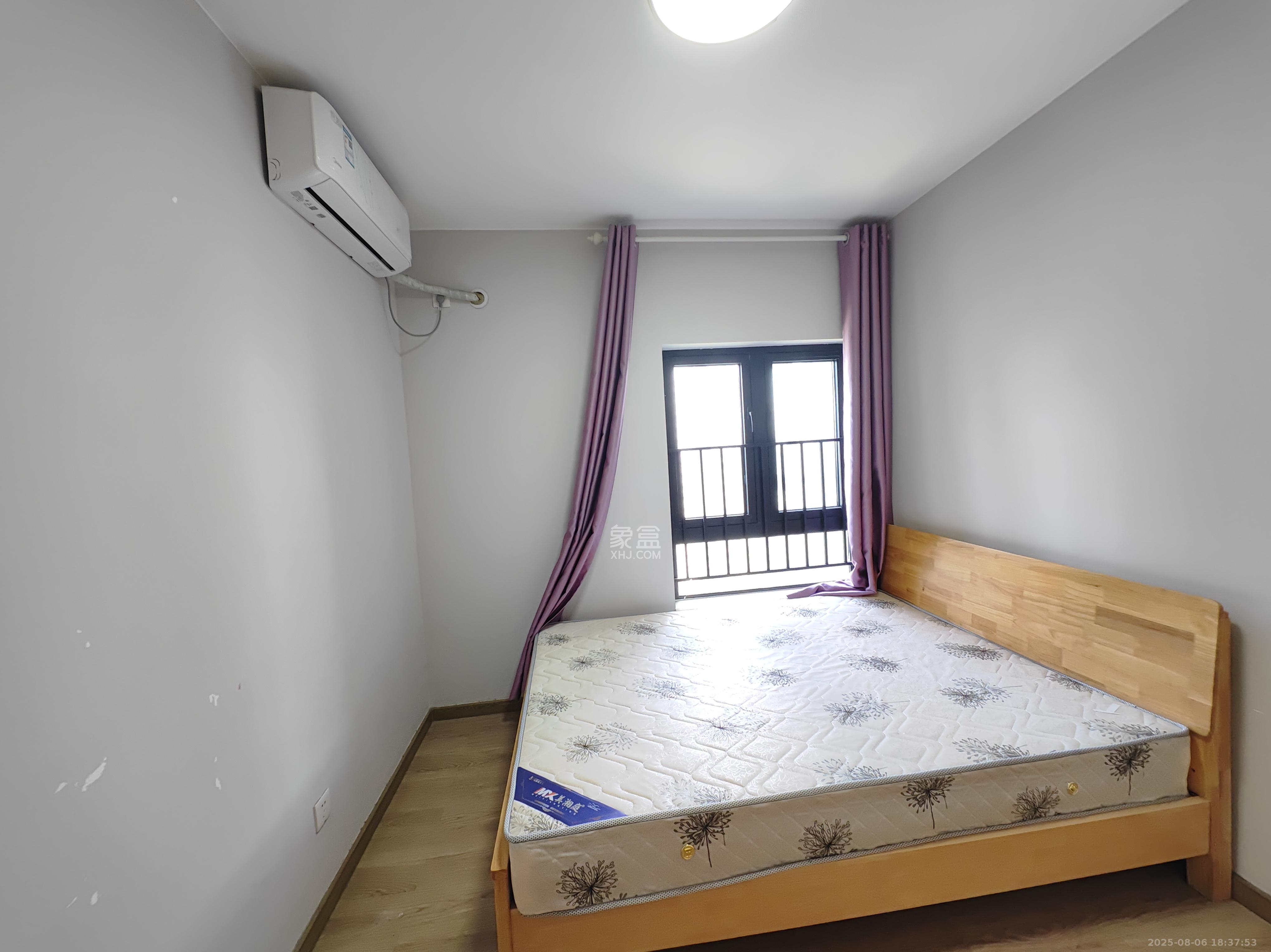 时代年华 3室2厅2卫 1900.0元/月 时代年华 3室2厅2卫 1900.0元/月室内图