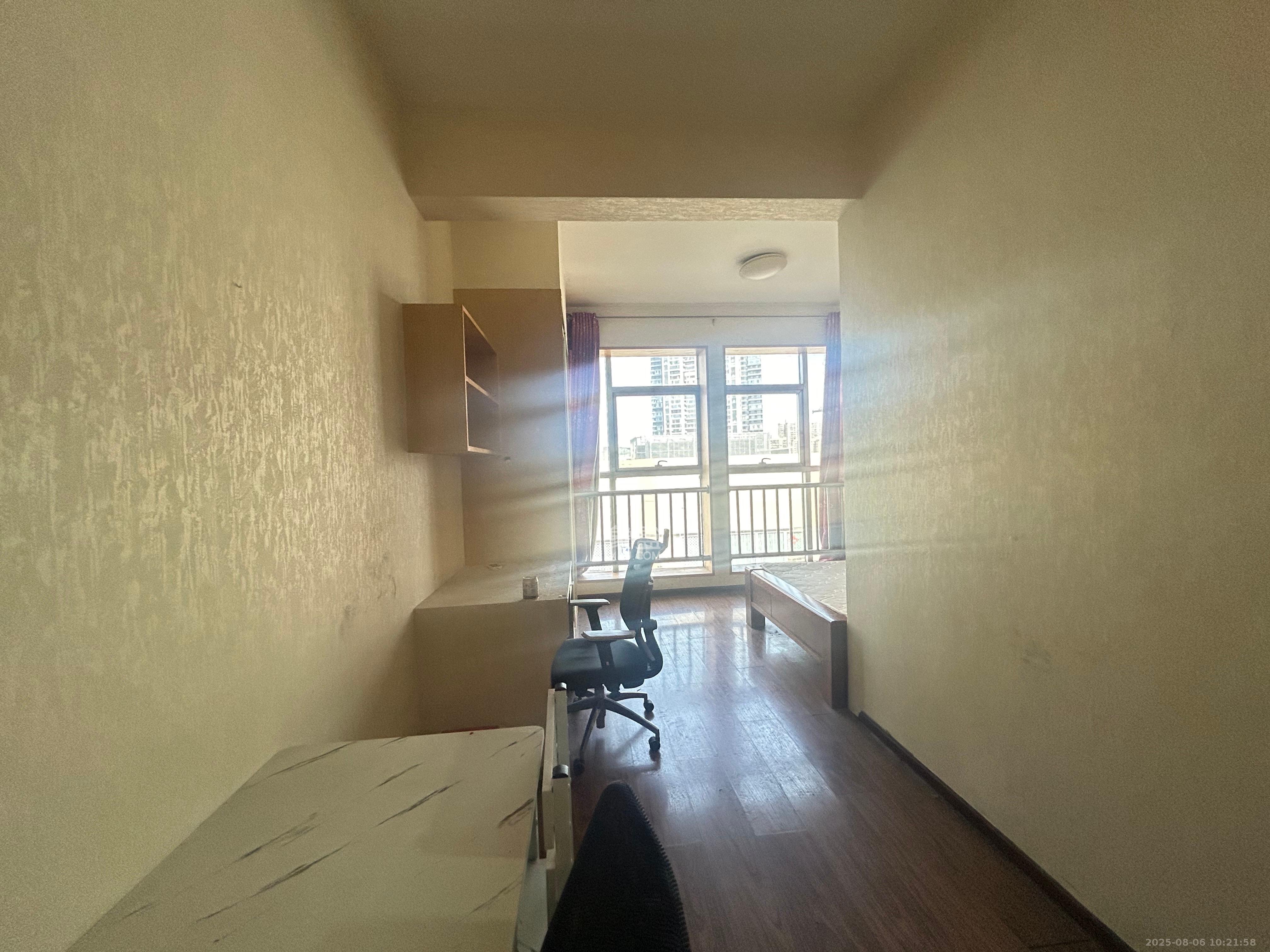 红星国际星城  1室1厅1卫    1200.0元/月 红星国际星城  1室1厅1卫    1200.0元/月室内图