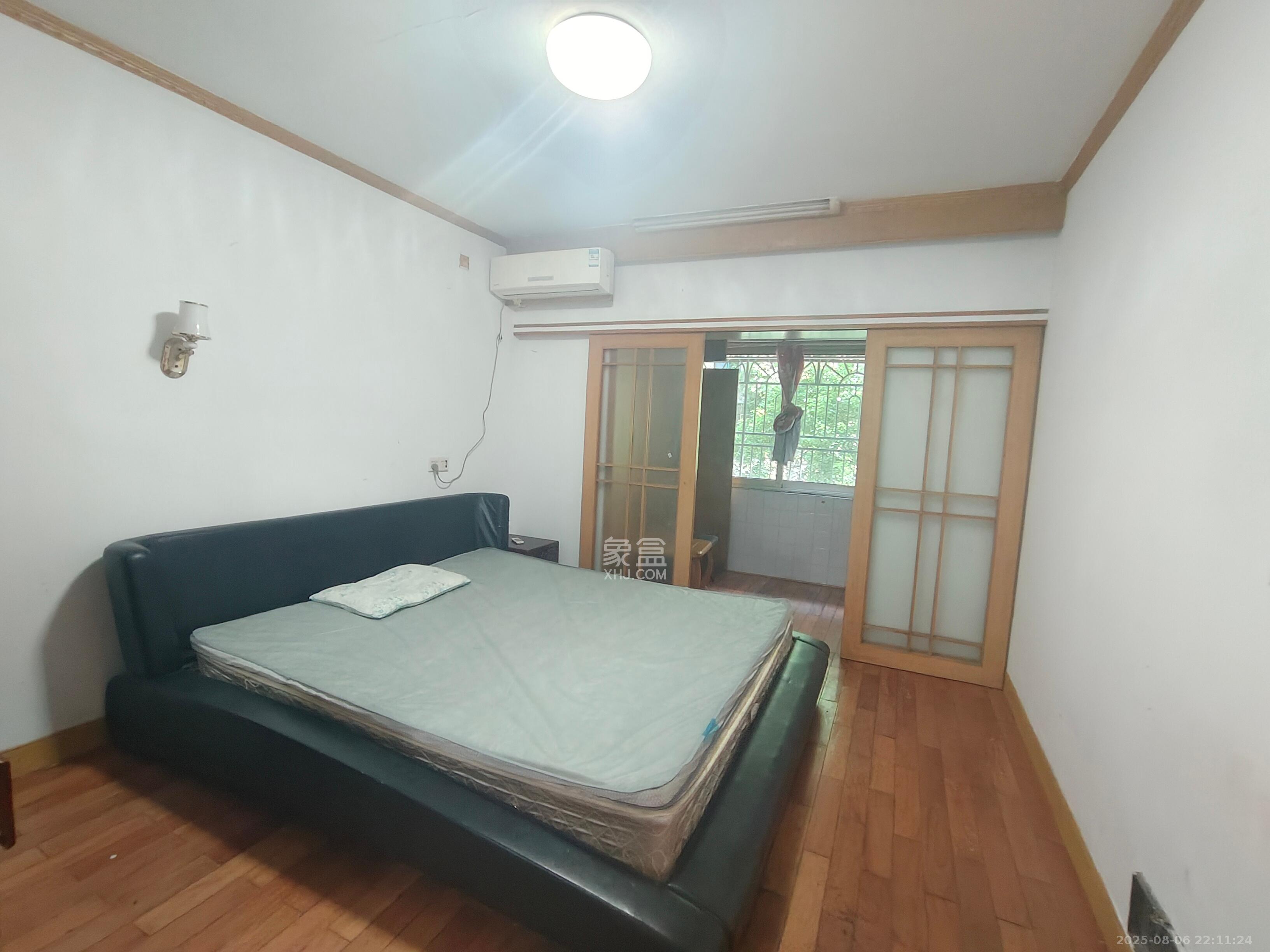 振业小区  3室1厅2卫   2000.00元/月室内图