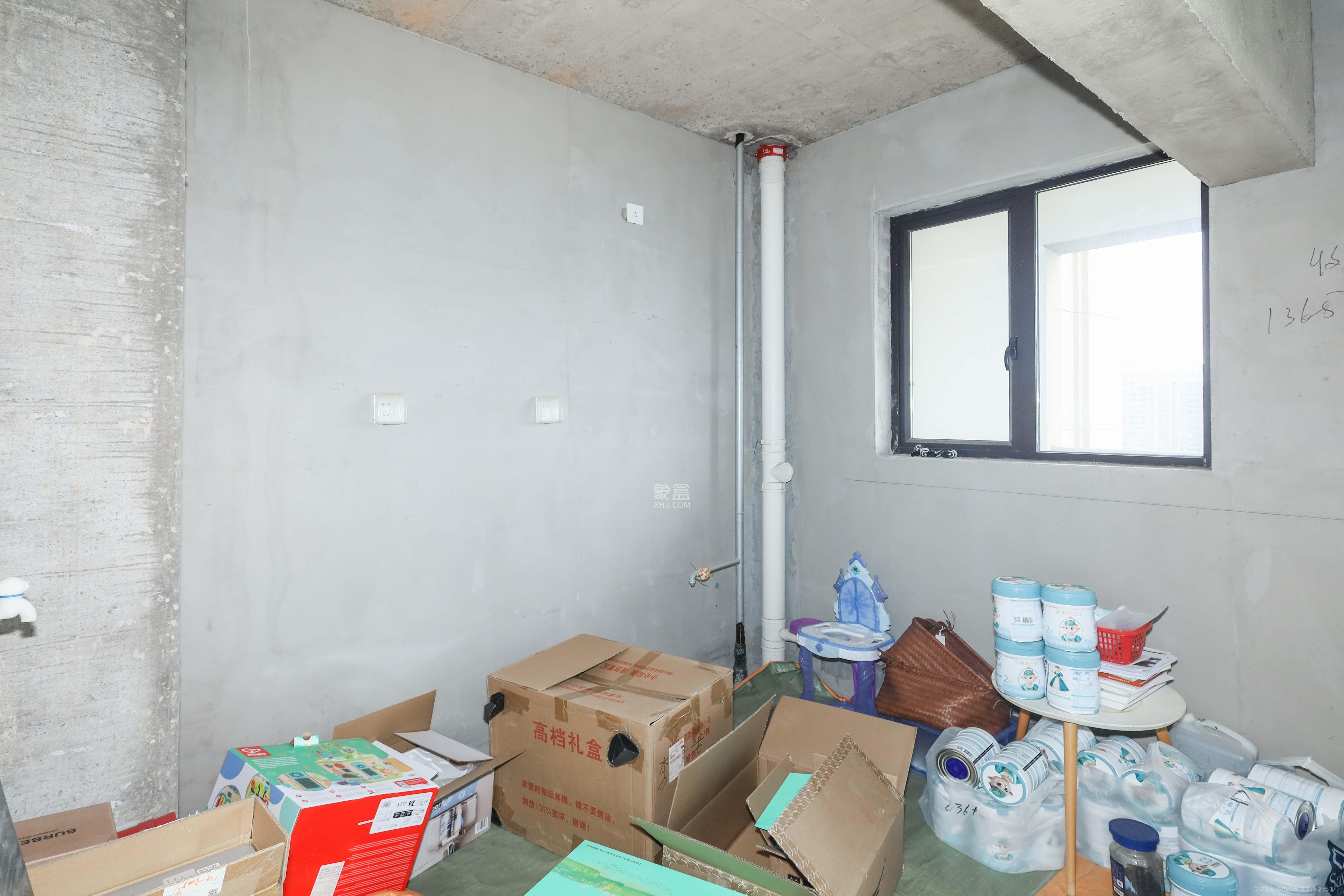 惠天然梅岭国际 4室2厅2卫 185.0万 惠天然梅岭国际 4室2厅2卫 185.0万厨房