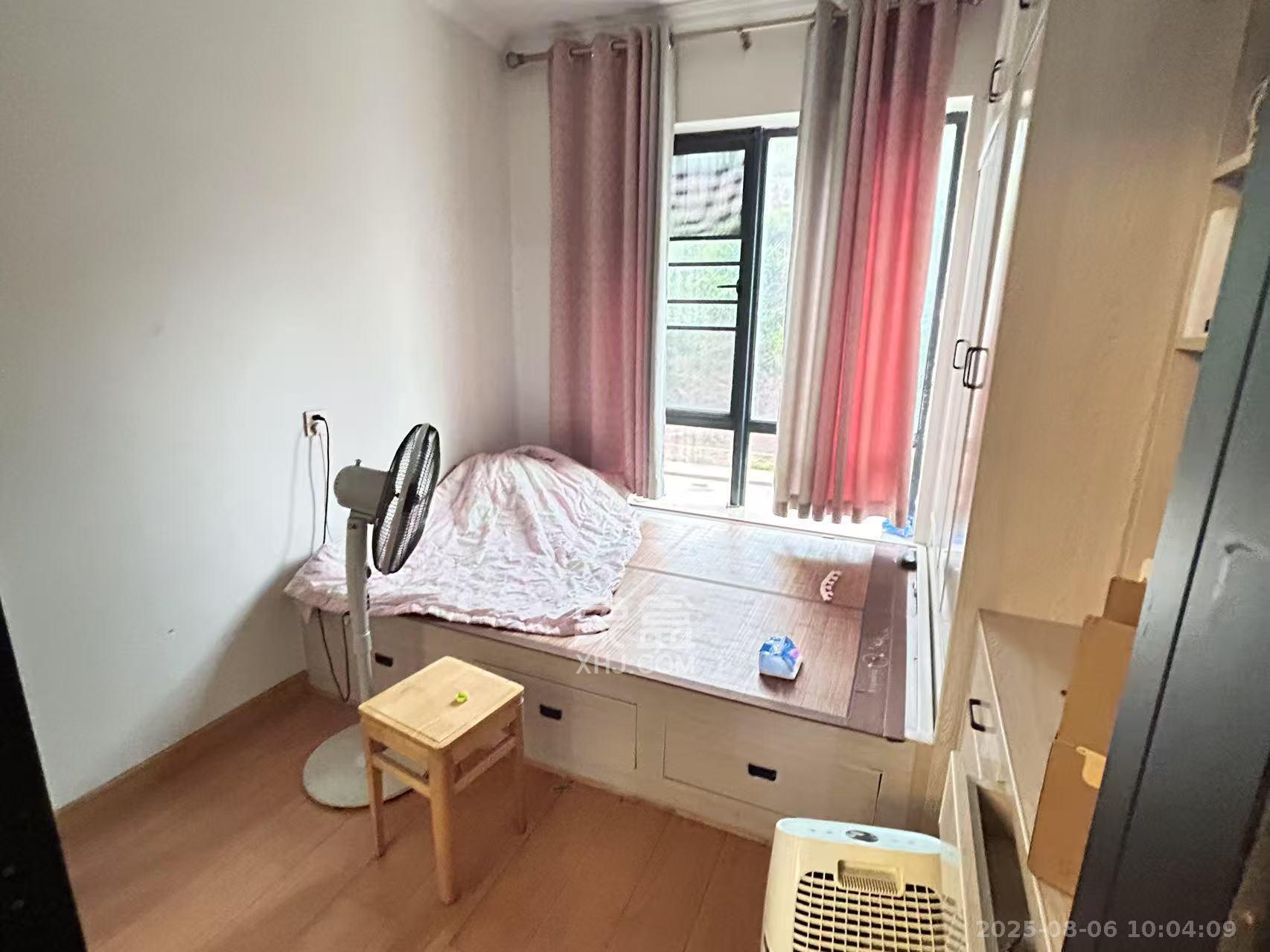 金谷豪庭 4室2厅2卫 2200.0元/月 金谷豪庭 4室2厅2卫 2200.0元/月室内图