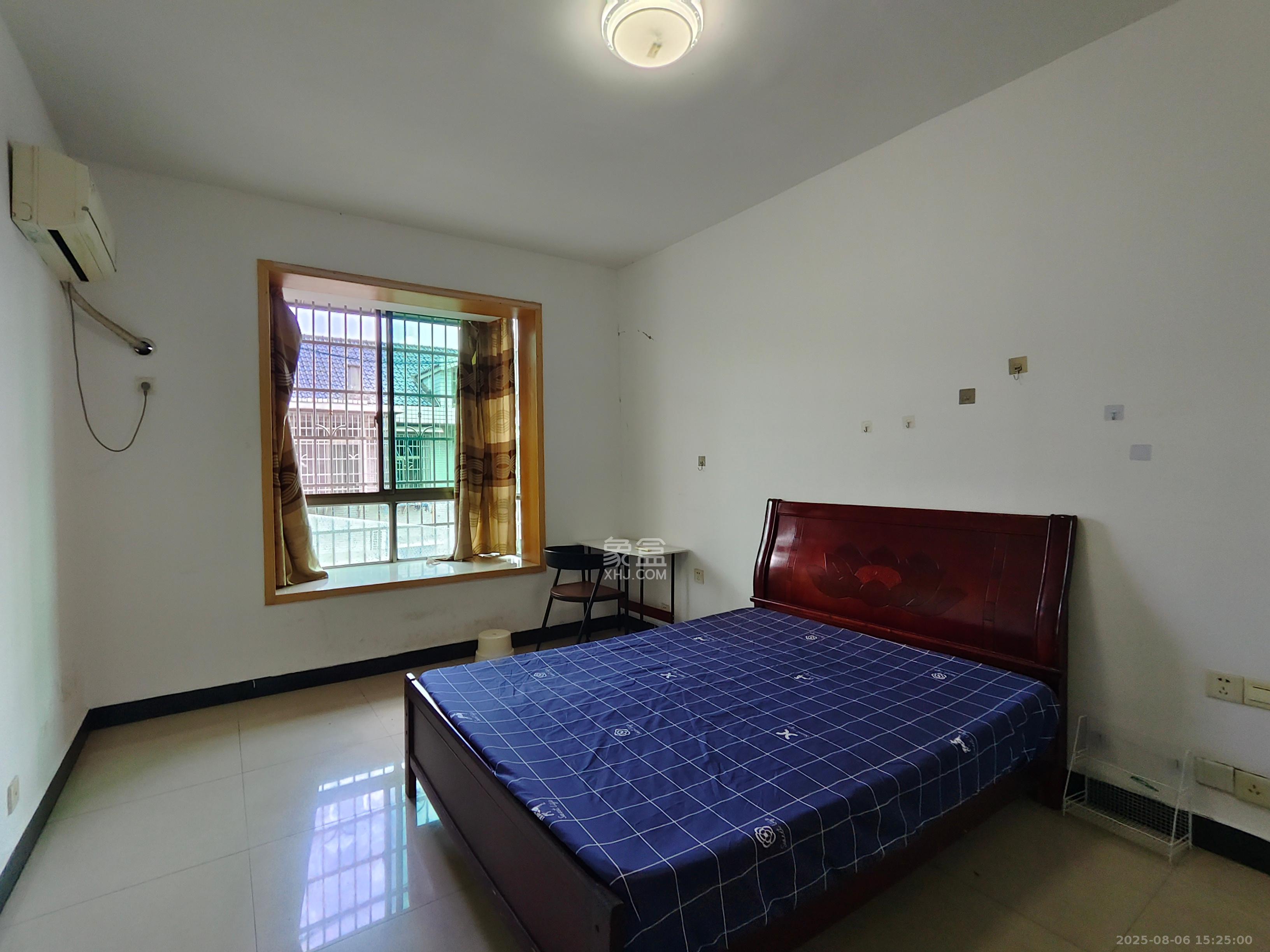 金桂小区一期  3室2厅0卫    1600.0元/月室内图