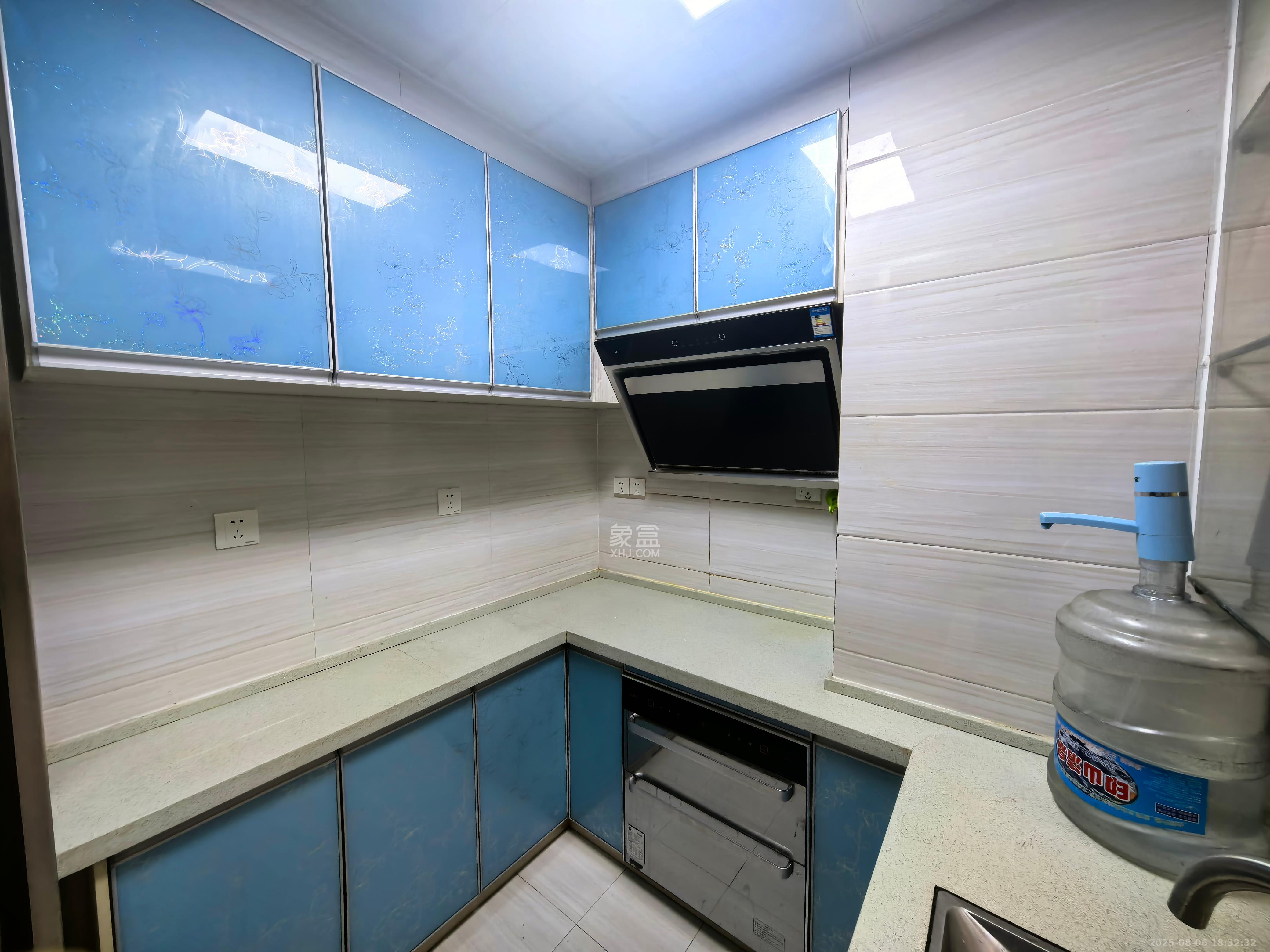 钰龙天下二期(钰龙佳园) 2室1厅1卫 2000.0元/月 钰龙天下二期(钰龙佳园) 2室1厅1卫 2000.0元/月室内图