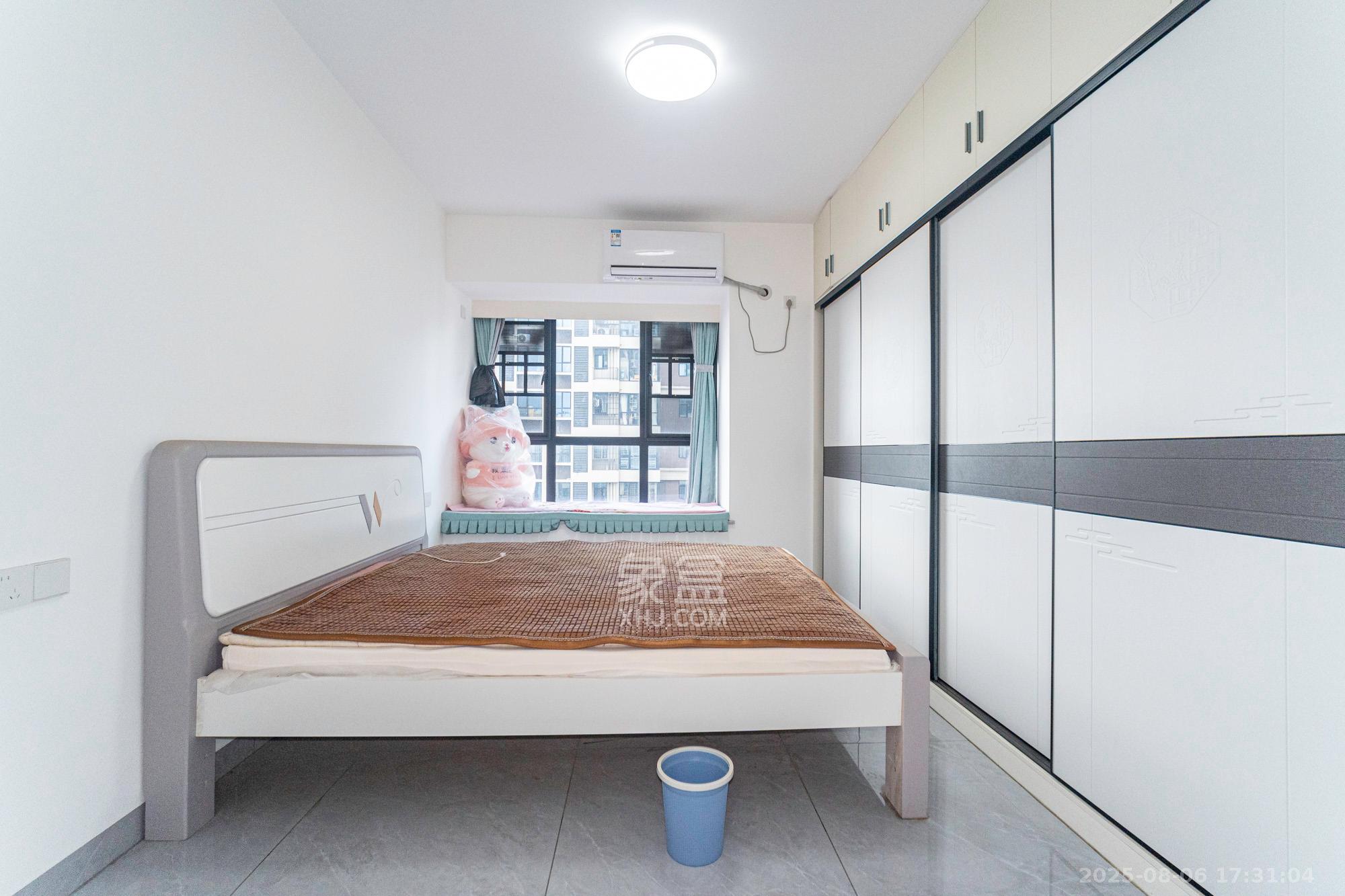 盛地东方芯府 3室2厅1卫 79.8万 盛地东方芯府 3室2厅1卫 79.8万卧室