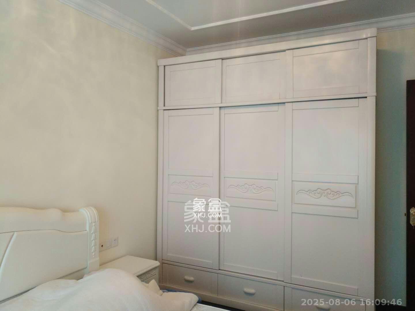 恒大御景湾  3室2厅1卫   3200.00元/月
