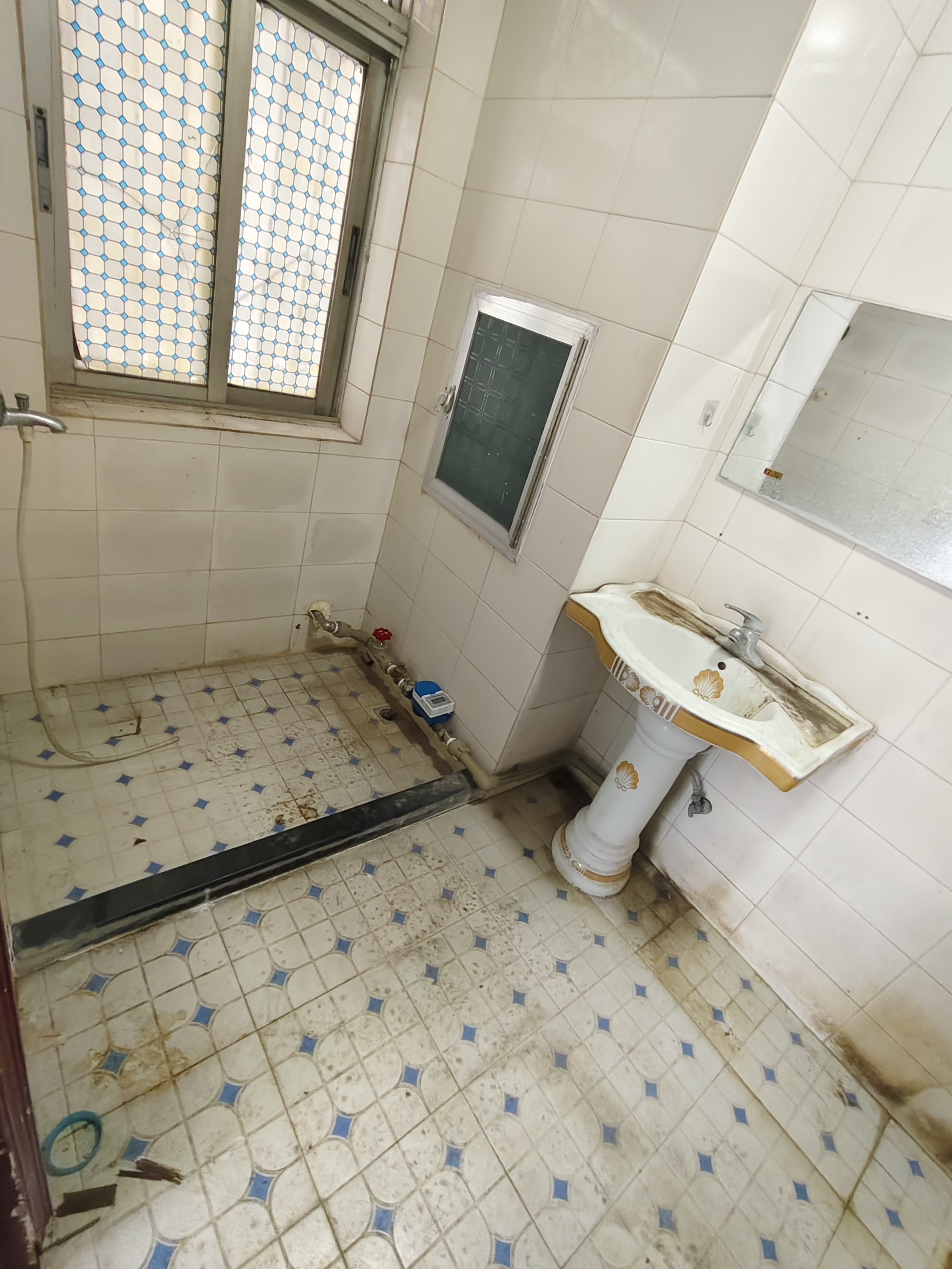 九都大厦 3室2厅2卫 2800.0元/月 九都大厦 3室2厅2卫 2800.0元/月室内图