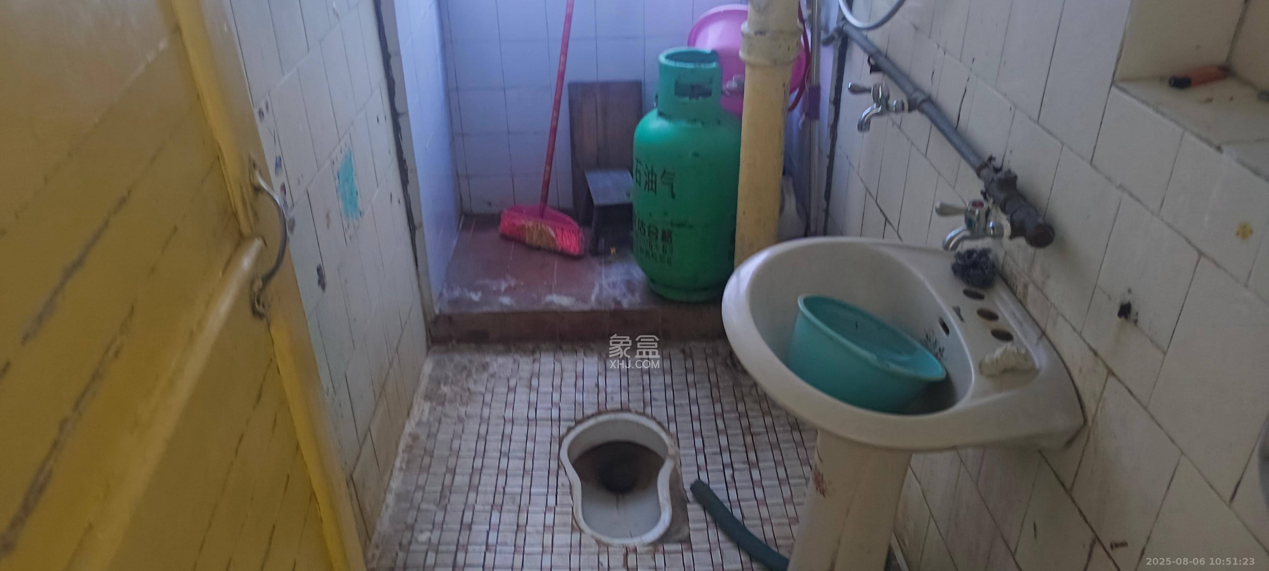 湘安宿舍  1室0厅0卫    1500.0元/月室内图