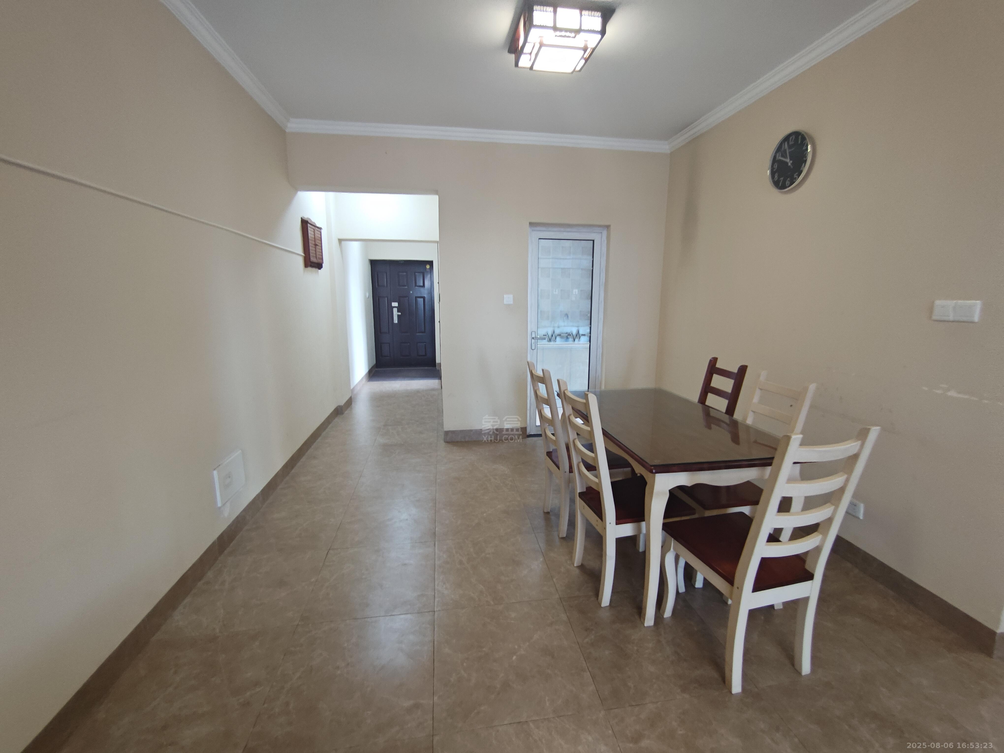 武广国际学苑  3室2厅1卫    2100.0元/月 武广国际学苑  3室2厅1卫    2100.0元/月室内图