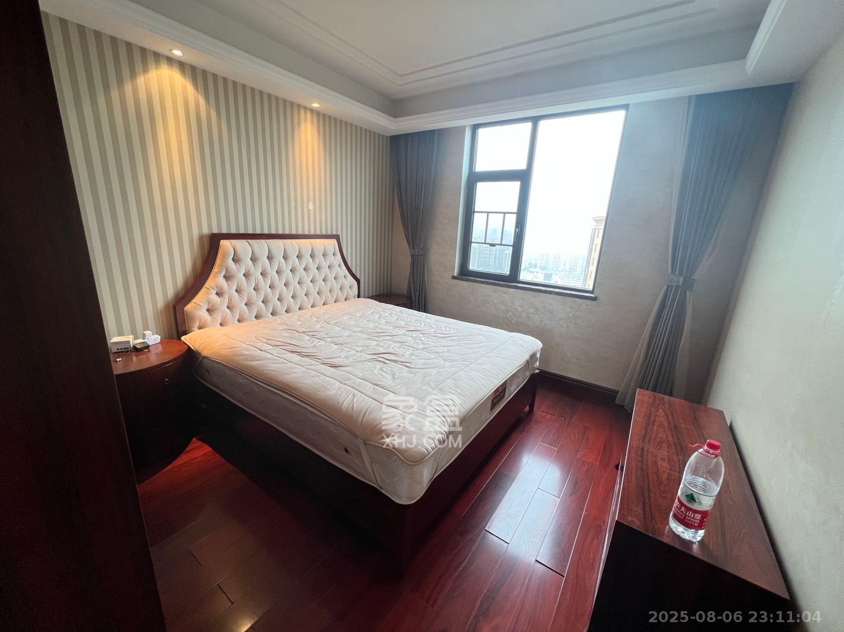 运达中央广场一、二期 3室2厅2卫 8500.0元/月 运达中央广场一、二期 3室2厅2卫 8500.0元/月室内图