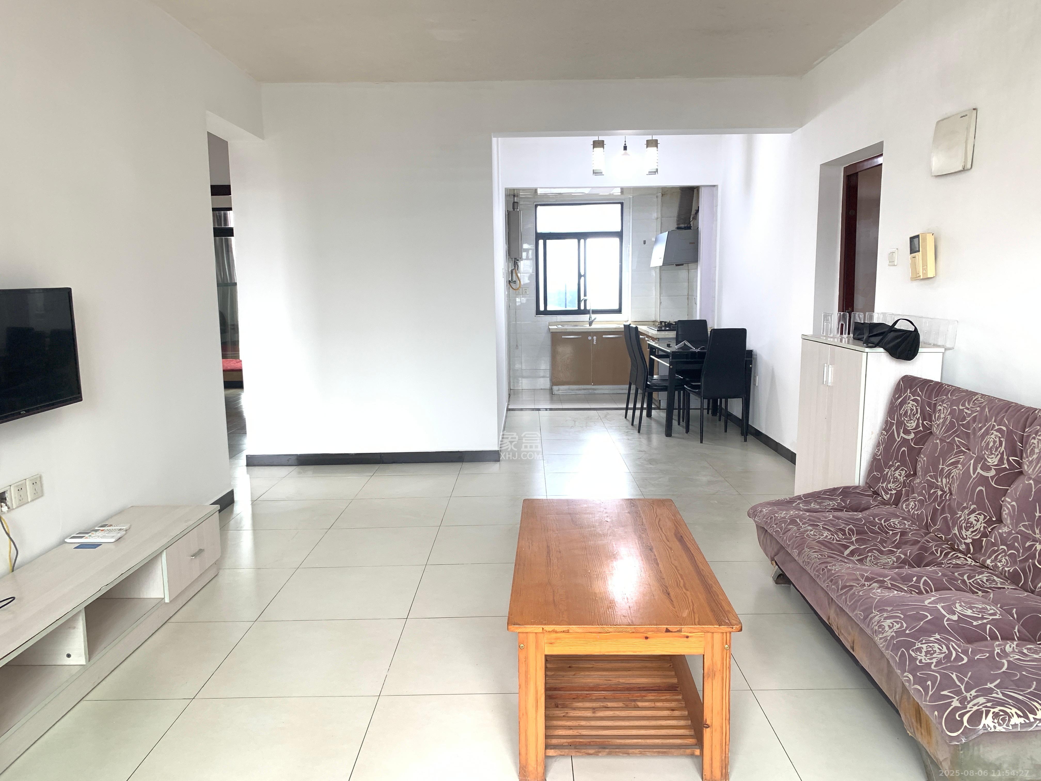 康桥长郡 3室2厅1卫 1800.0元/月 康桥长郡 3室2厅1卫 1800.0元/月室内图