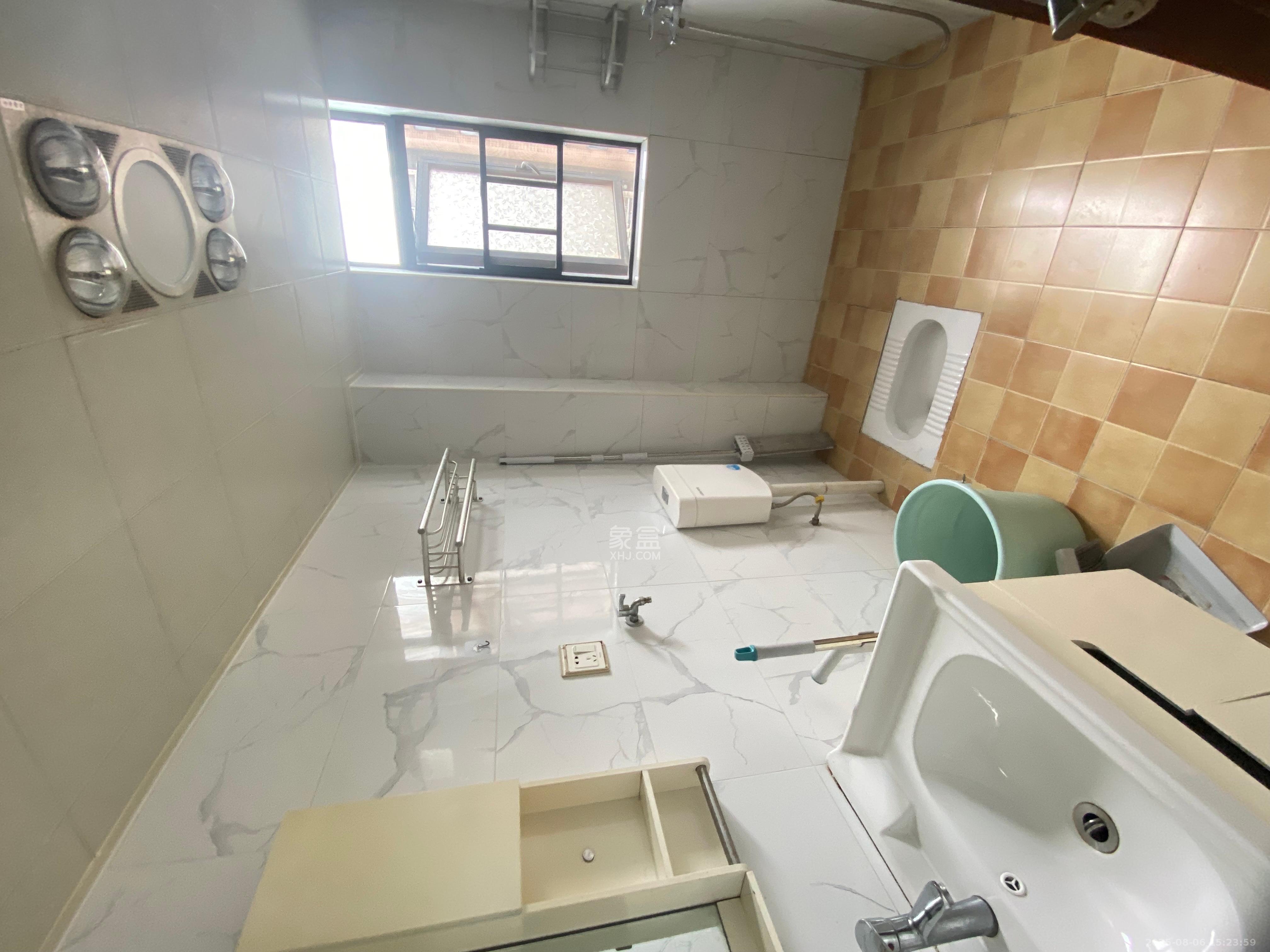 极目楚天  5室2厅2卫    2800.0元/月室内图