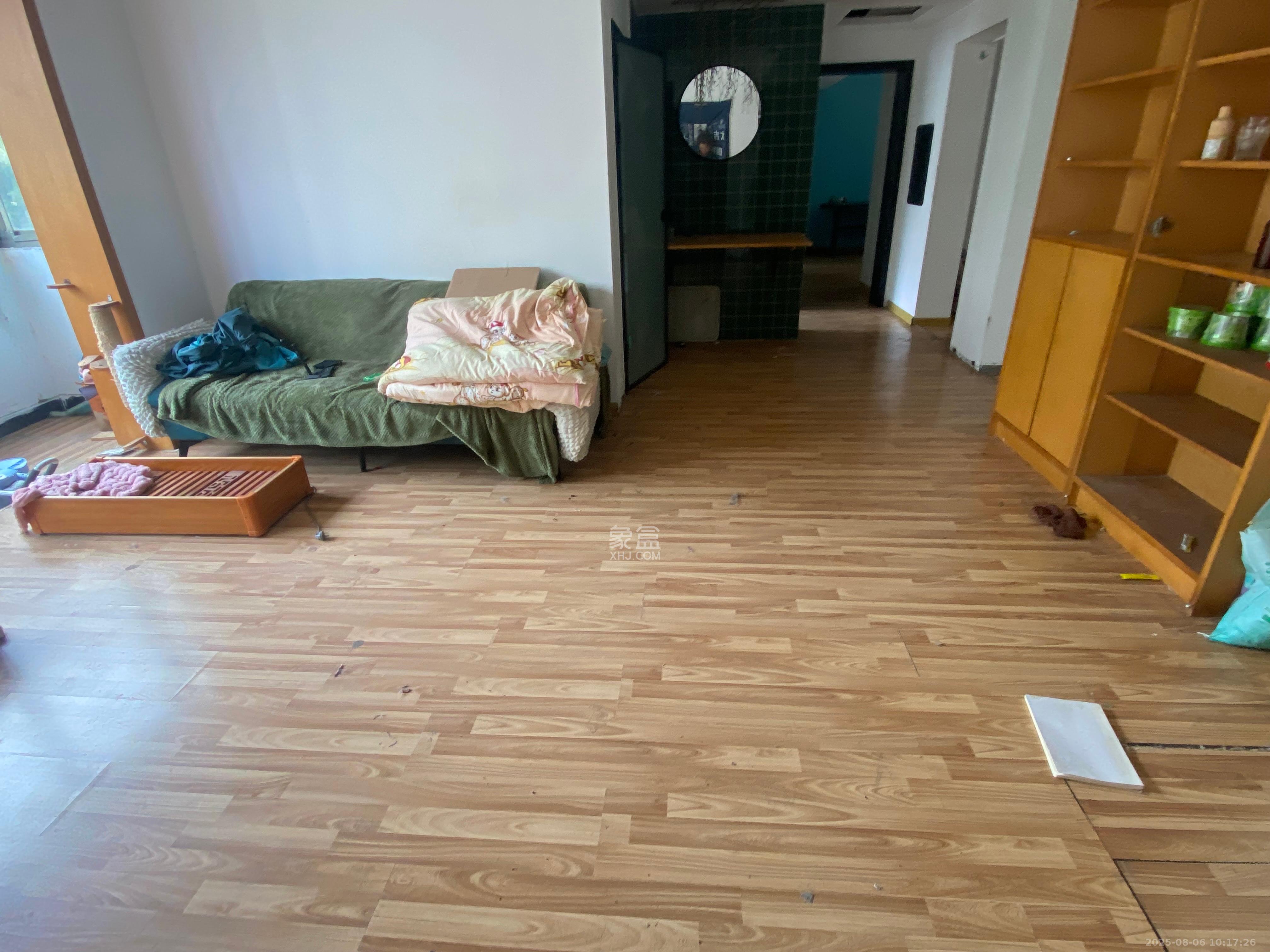 白沙家园（白沙欣苑）  5室2厅2卫    4600.0元/月室内图