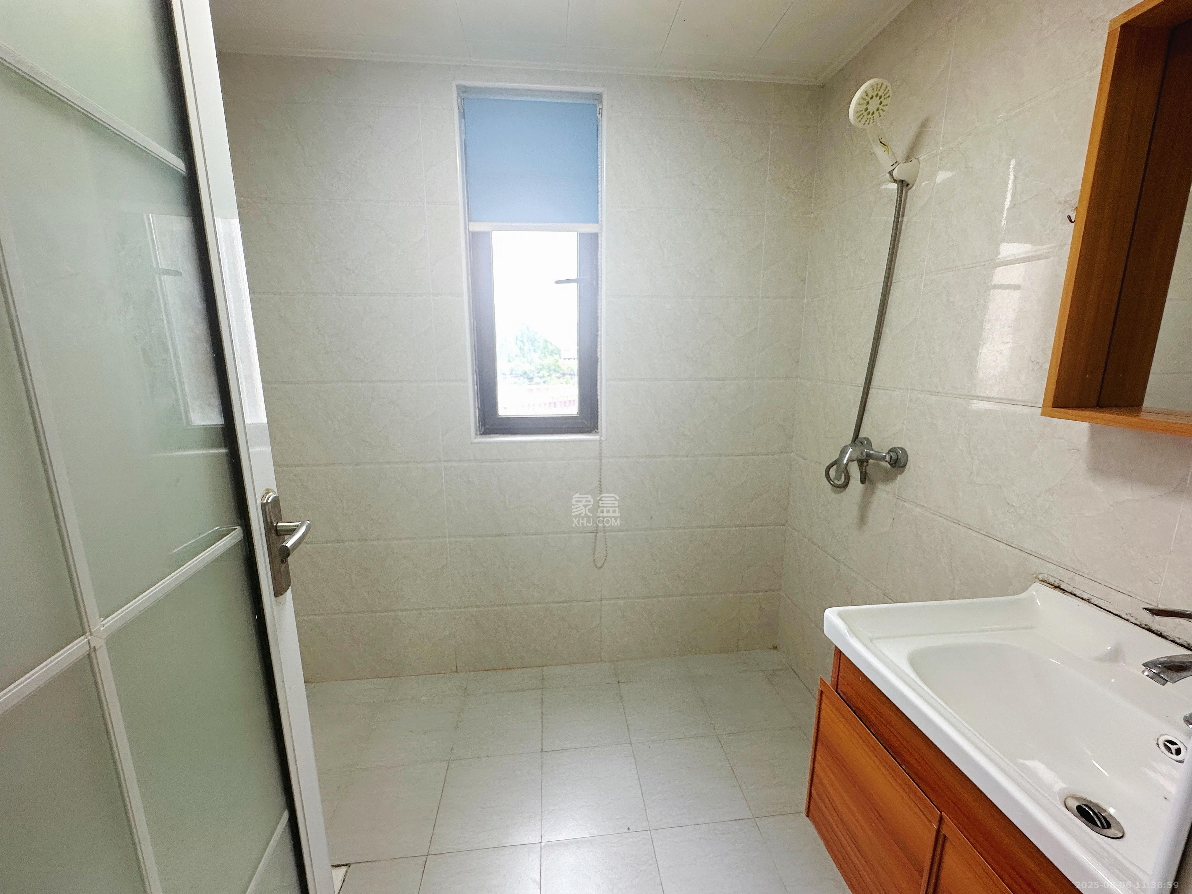 融创融公馆(融创臻苑) 4室2厅2卫 2100.0元/月 融创融公馆(融创臻苑) 4室2厅2卫 2100.0元/月室内图