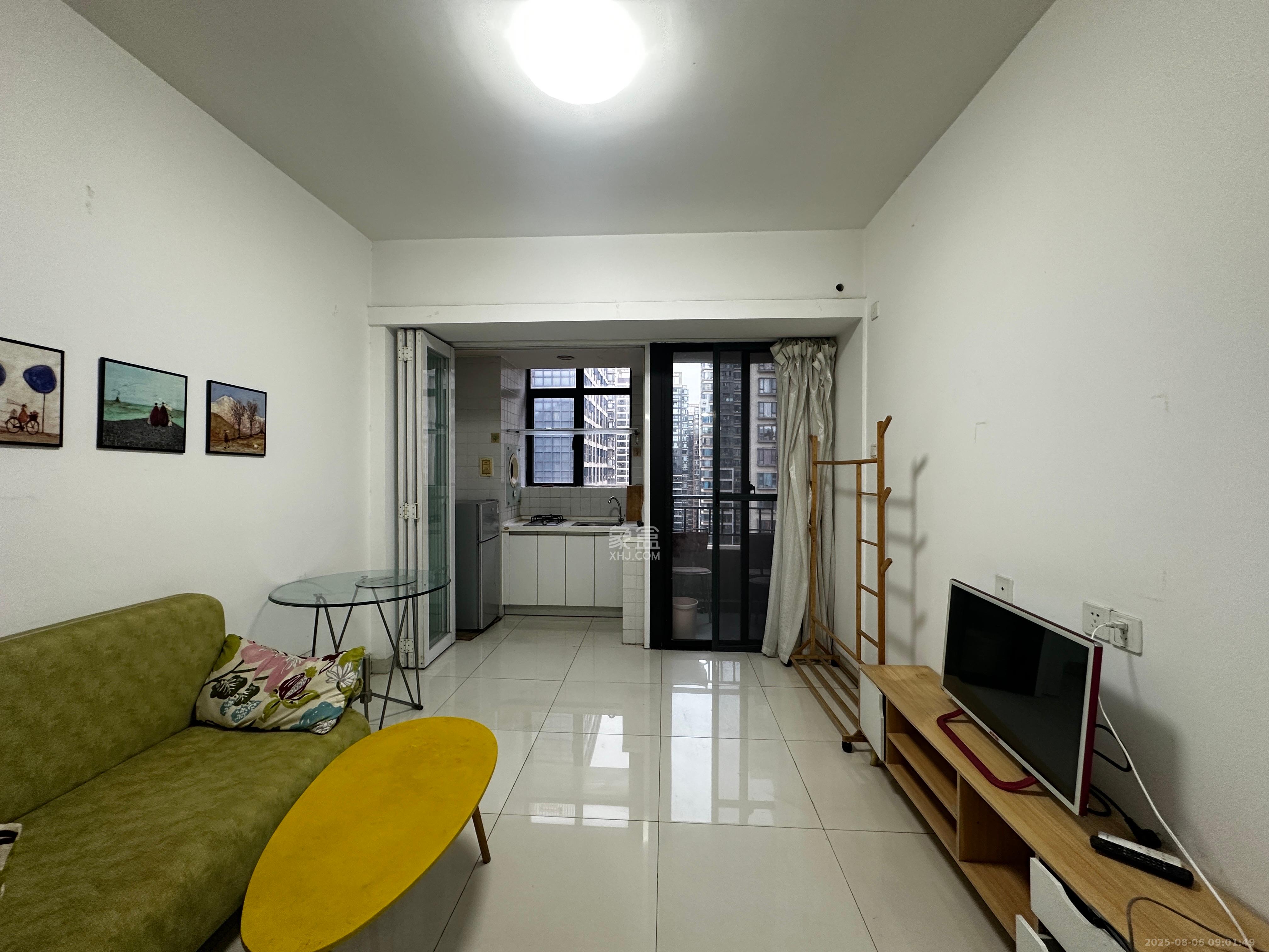 华润凤凰城一期 1室1厅1卫 1380.0元/月 华润凤凰城一期 1室1厅1卫 1380.0元/月室内图