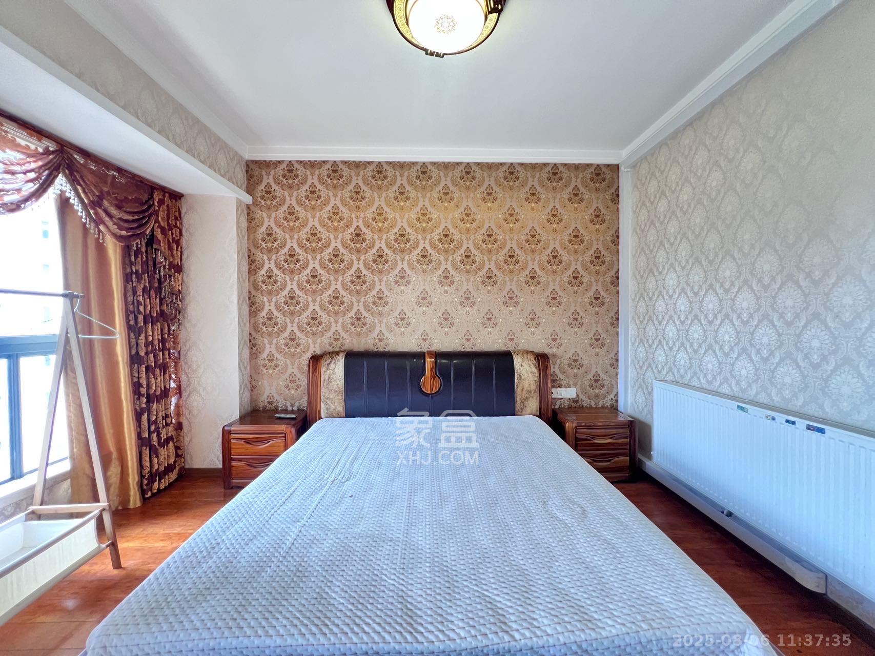 藏珑湖上国际花园 4室2厅2卫 4000.0元/月 藏珑湖上国际花园 4室2厅2卫 4000.0元/月室内图