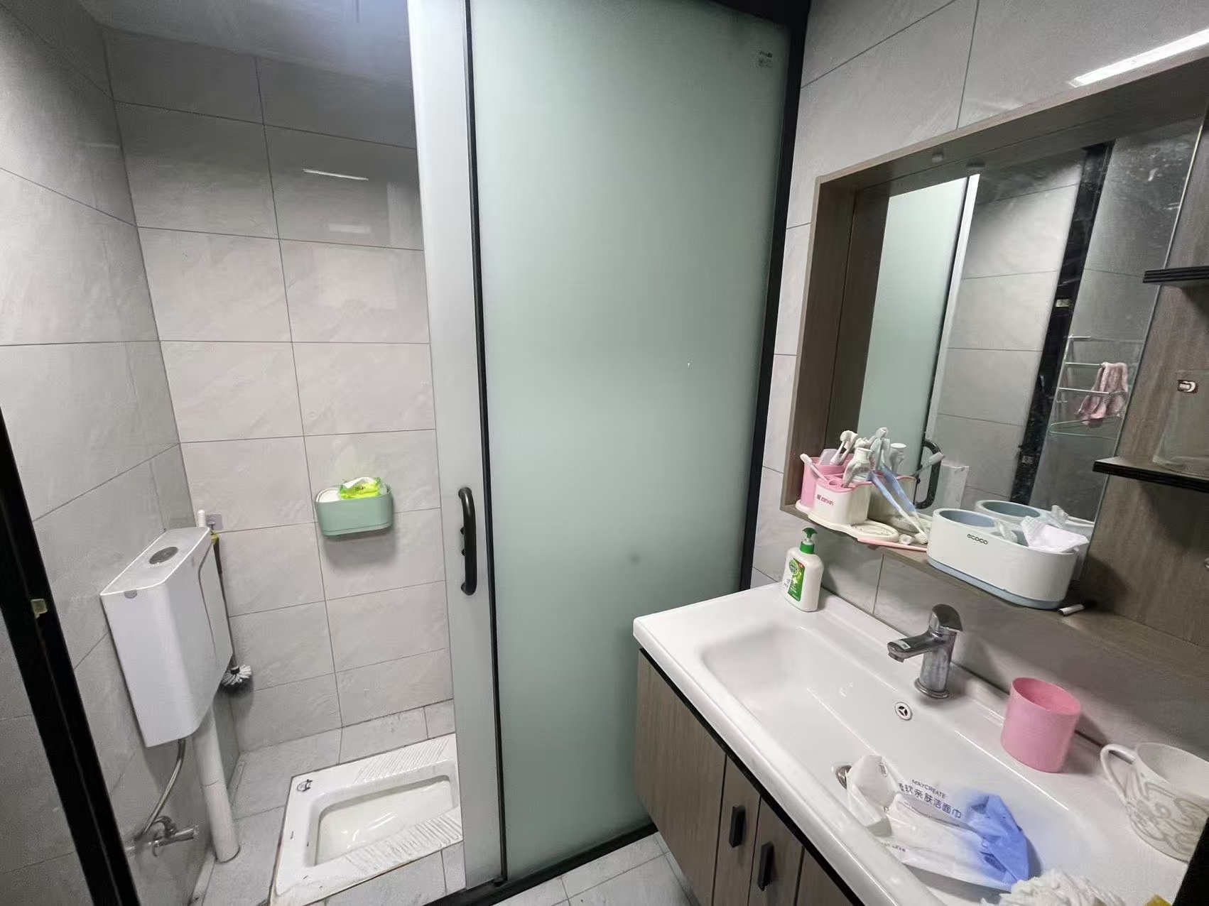 青春里  2室1厅1卫    1500.0元/月室内图