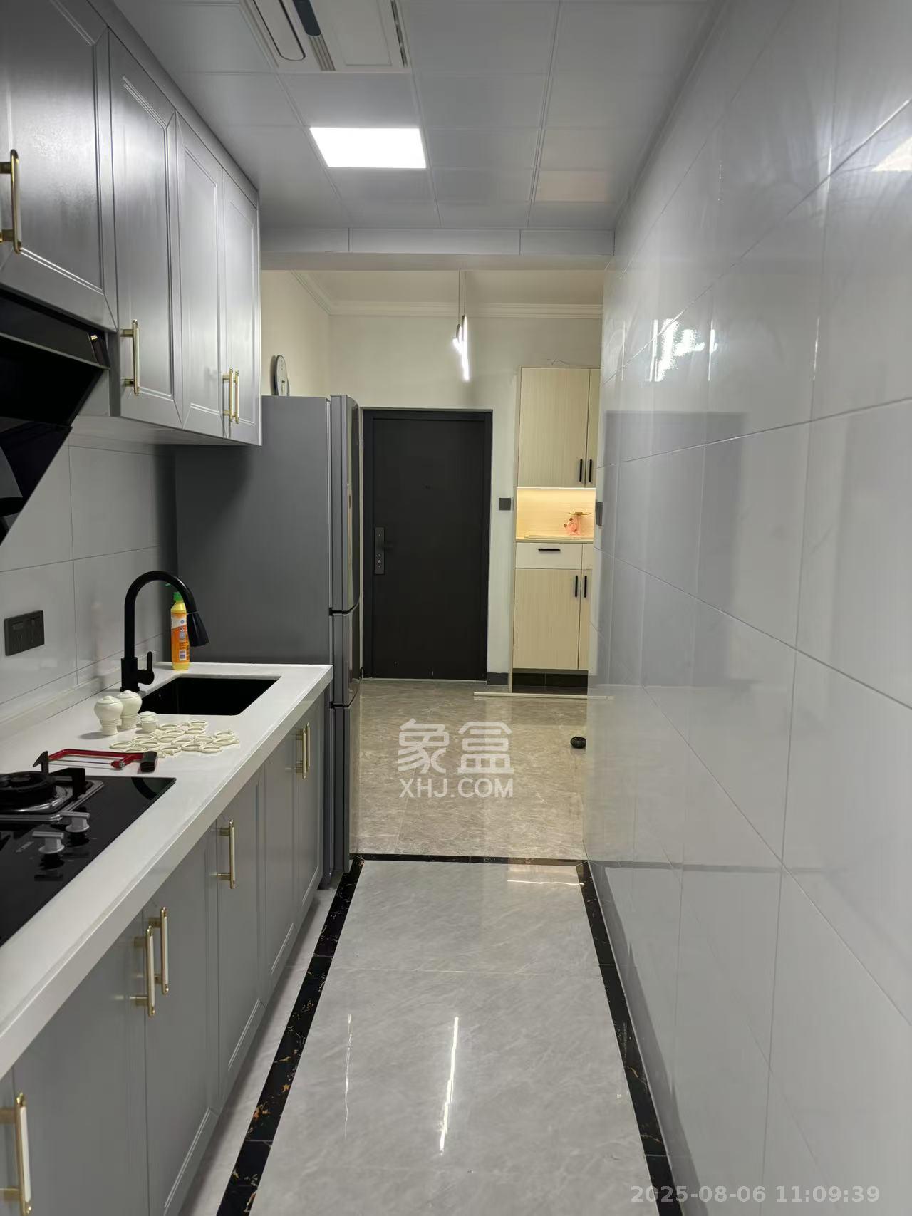 蔷薇国际 1室1厅1卫 1800.0元/月 蔷薇国际 1室1厅1卫 1800.0元/月室内图