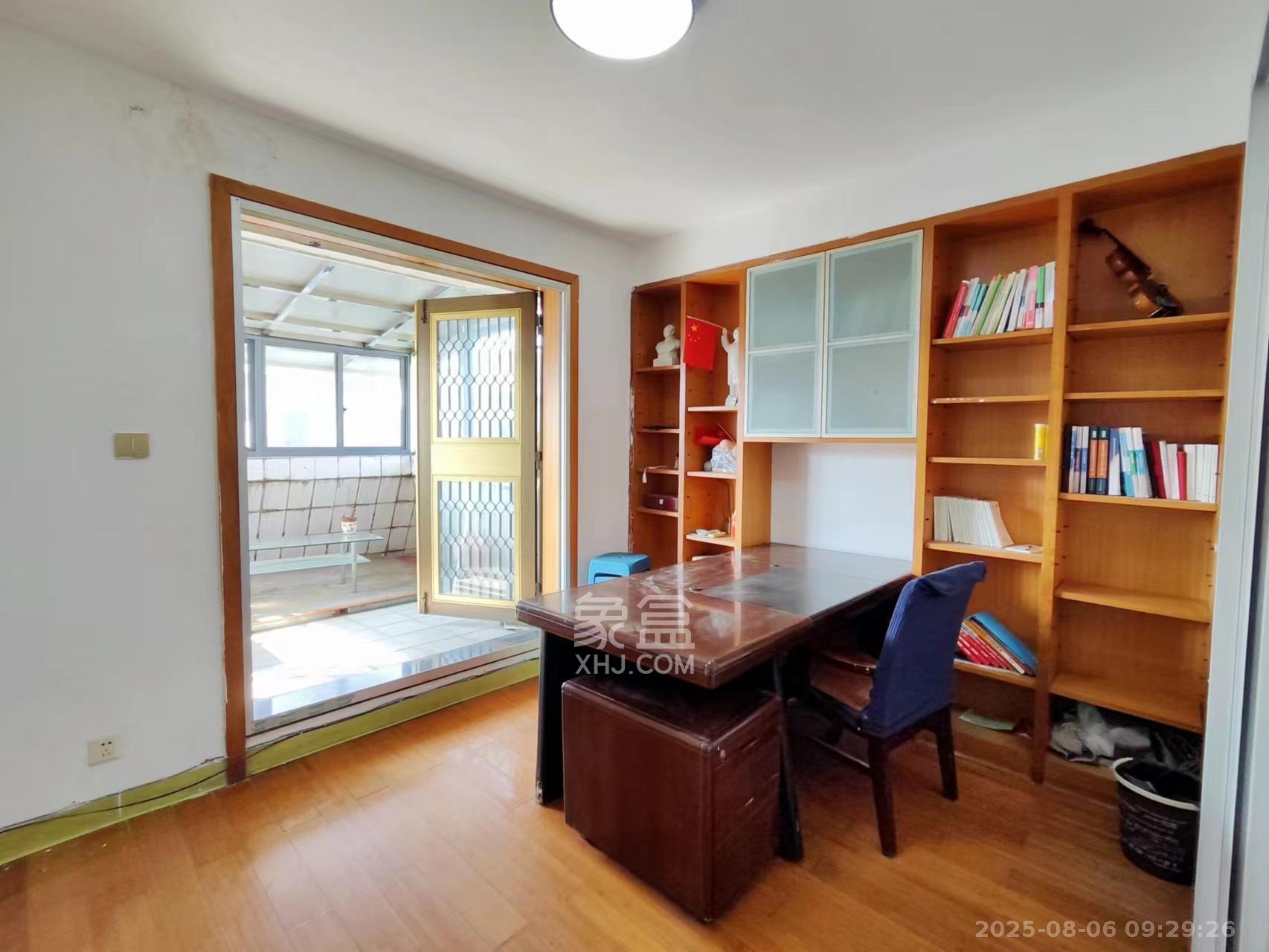 新世纪家园 3室2厅2卫 2200.0元/月 新世纪家园 3室2厅2卫 2200.0元/月室内图