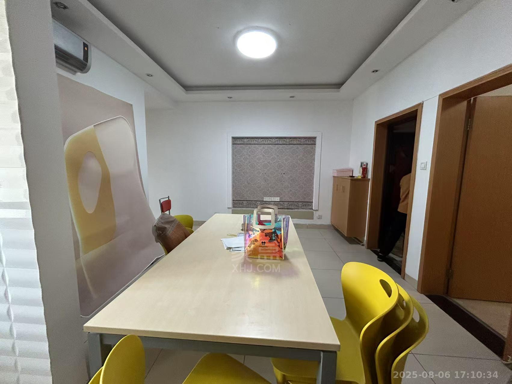 嘉墅翰林阁 2室2厅2卫 1500.0元/月 嘉墅翰林阁 2室2厅2卫 1500.0元/月室内图