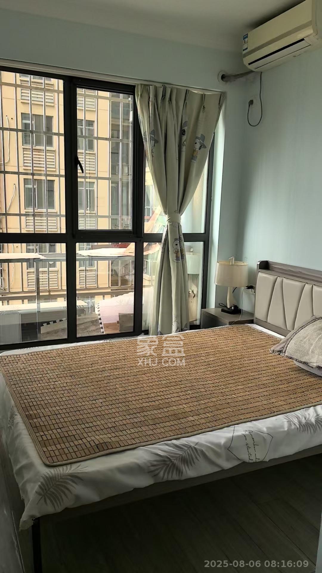 悦湖山  1室2厅1卫    1300.0元/月 悦湖山  1室2厅1卫    1300.0元/月室内图