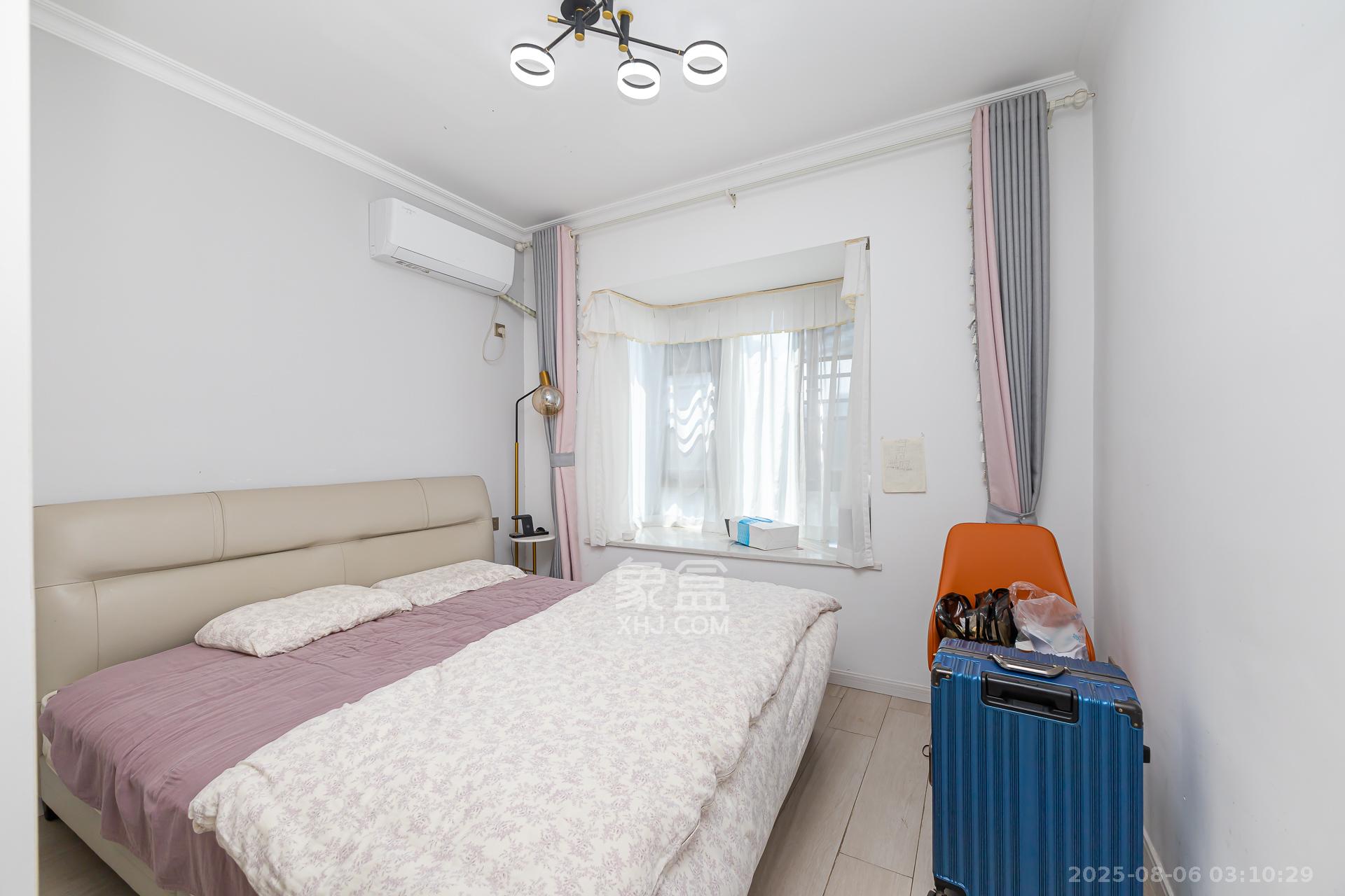 勤诚达境界城 3室2厅2卫 92.0万 勤诚达境界城 3室2厅2卫 92.0万卧室