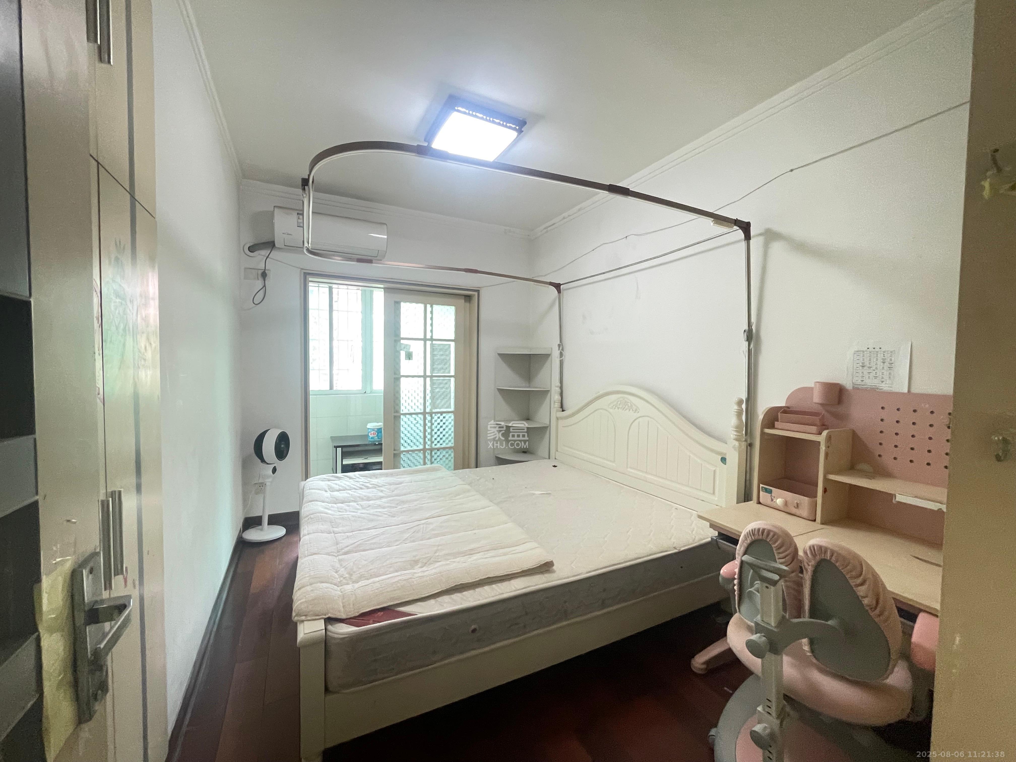 明媚星城  4室2厅1卫    3000.0元/月 明媚星城  4室2厅1卫    3000.0元/月室内图