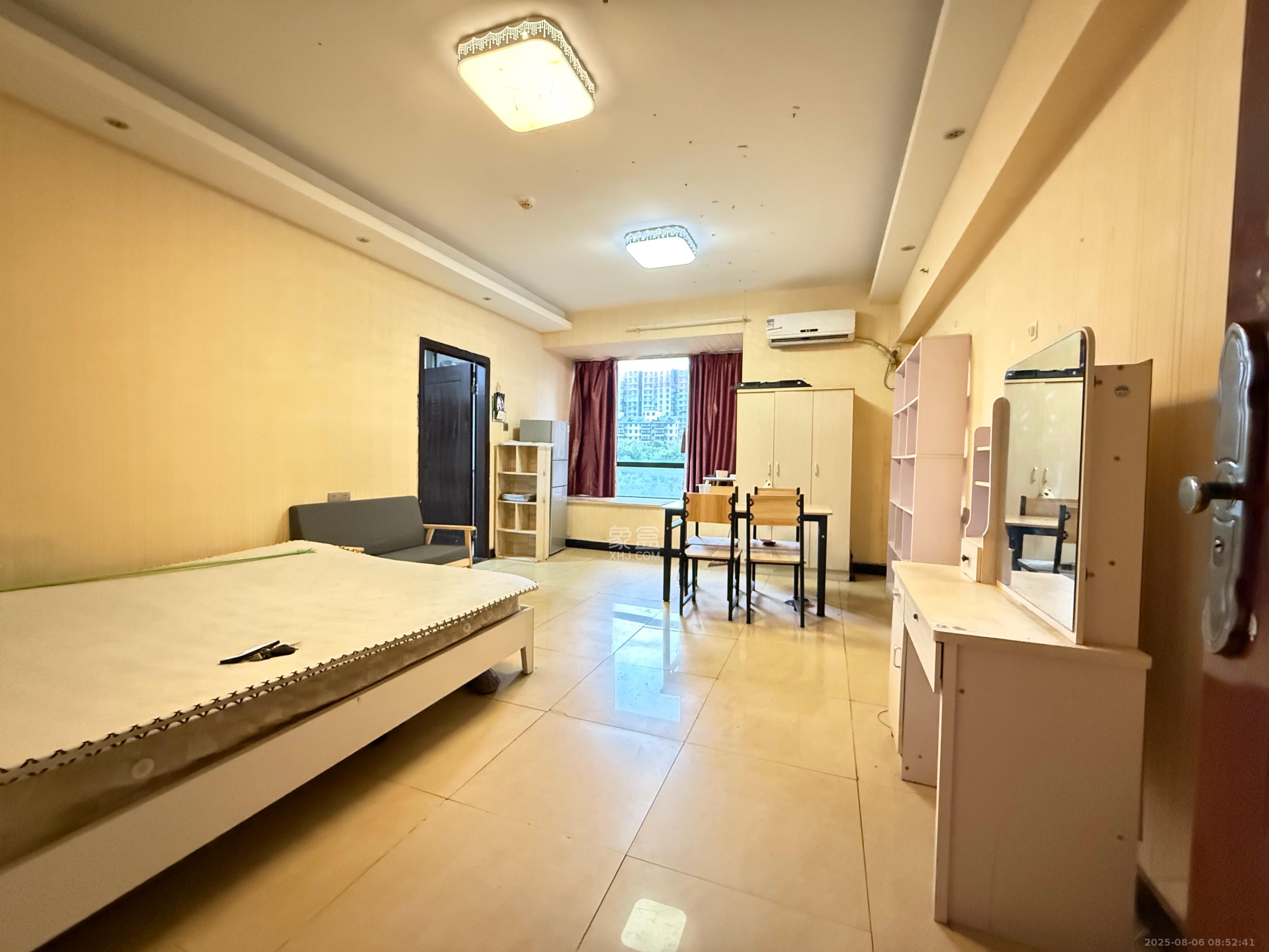 凯轩云顶  1室1厅1卫    1300.0元/月 凯轩云顶  1室1厅1卫    1300.0元/月室内图