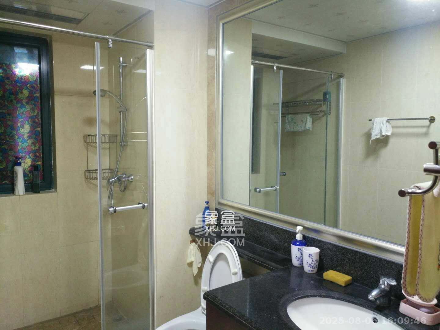 恒大御景湾  3室2厅1卫    3200.0元/月室内图