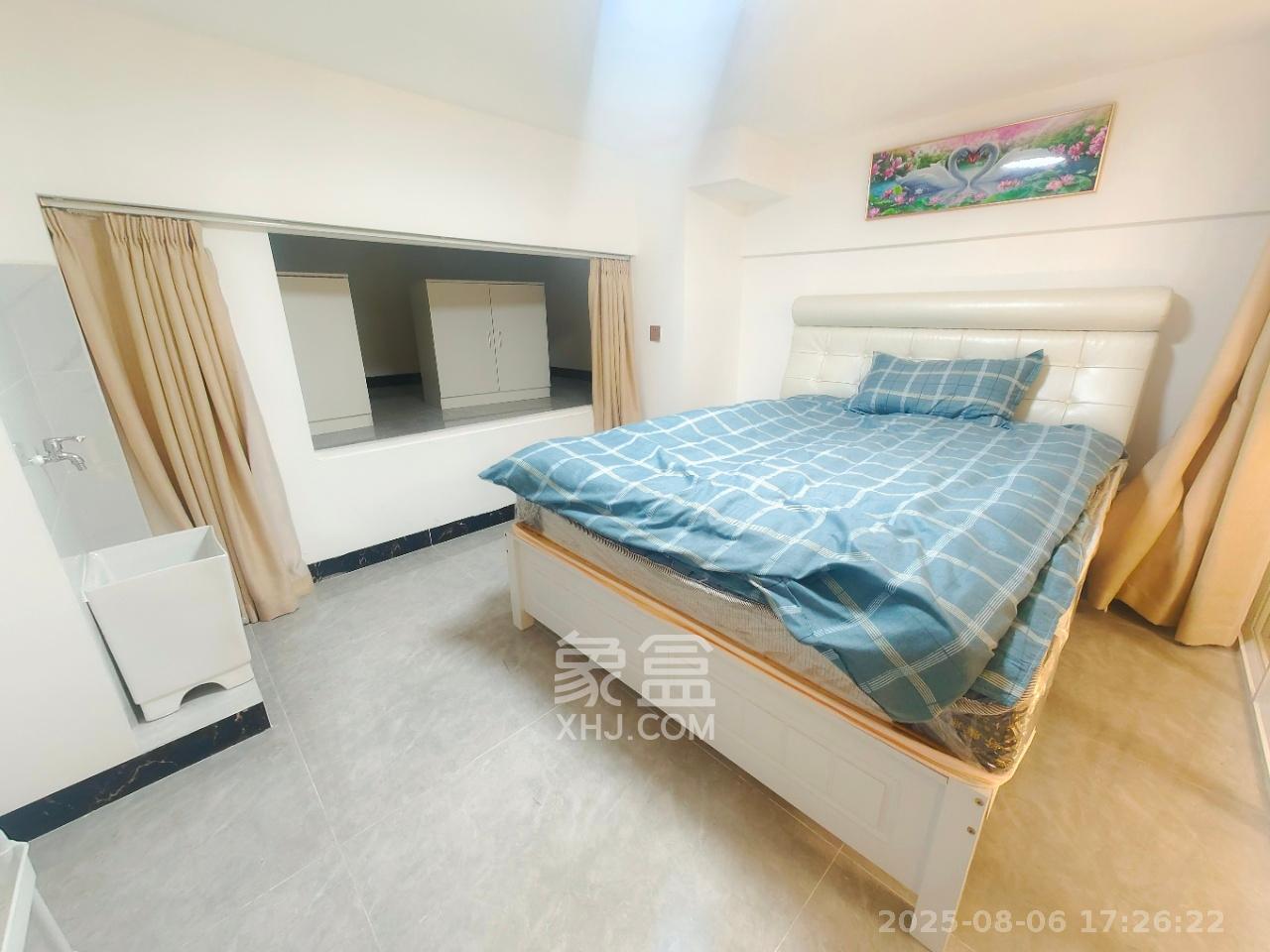 藏珑湖上公馆 1室1厅1卫 2300.0元/月 藏珑湖上公馆 1室1厅1卫 2300.0元/月室内图