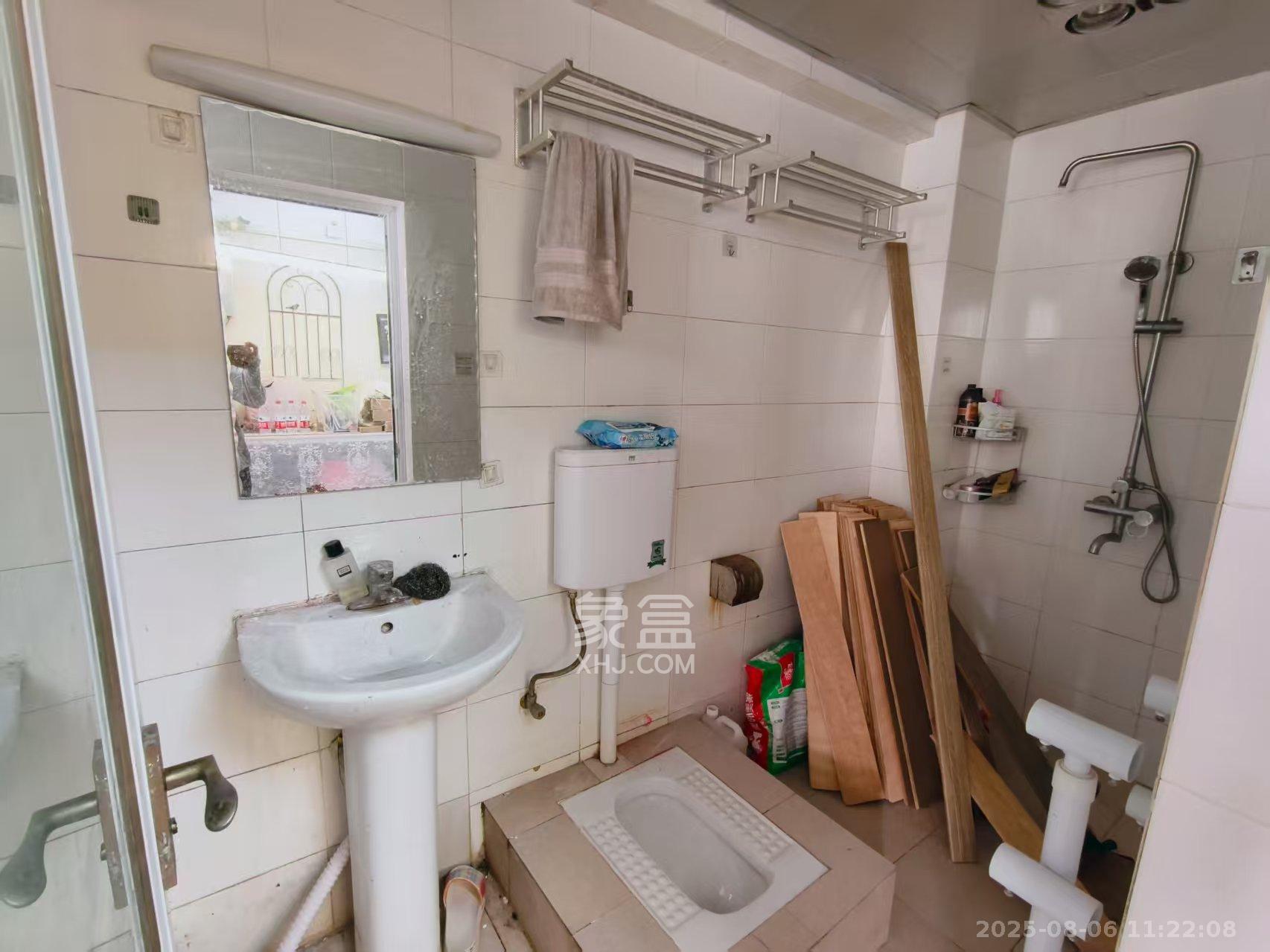 阳光100二期 1室1厅1卫 2000.0元/月 阳光100二期 1室1厅1卫 2000.0元/月室内图