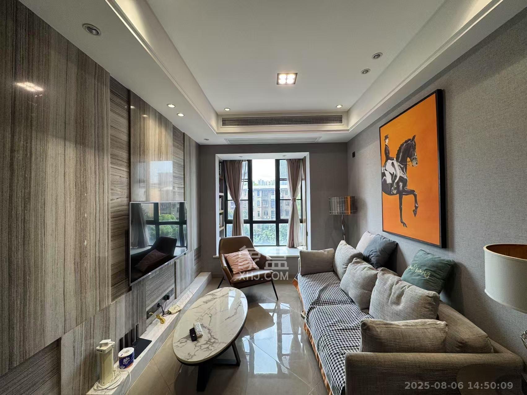 荣悦台 2室1厅1卫 3300.0元/月 荣悦台 2室1厅1卫 3300.0元/月室内图