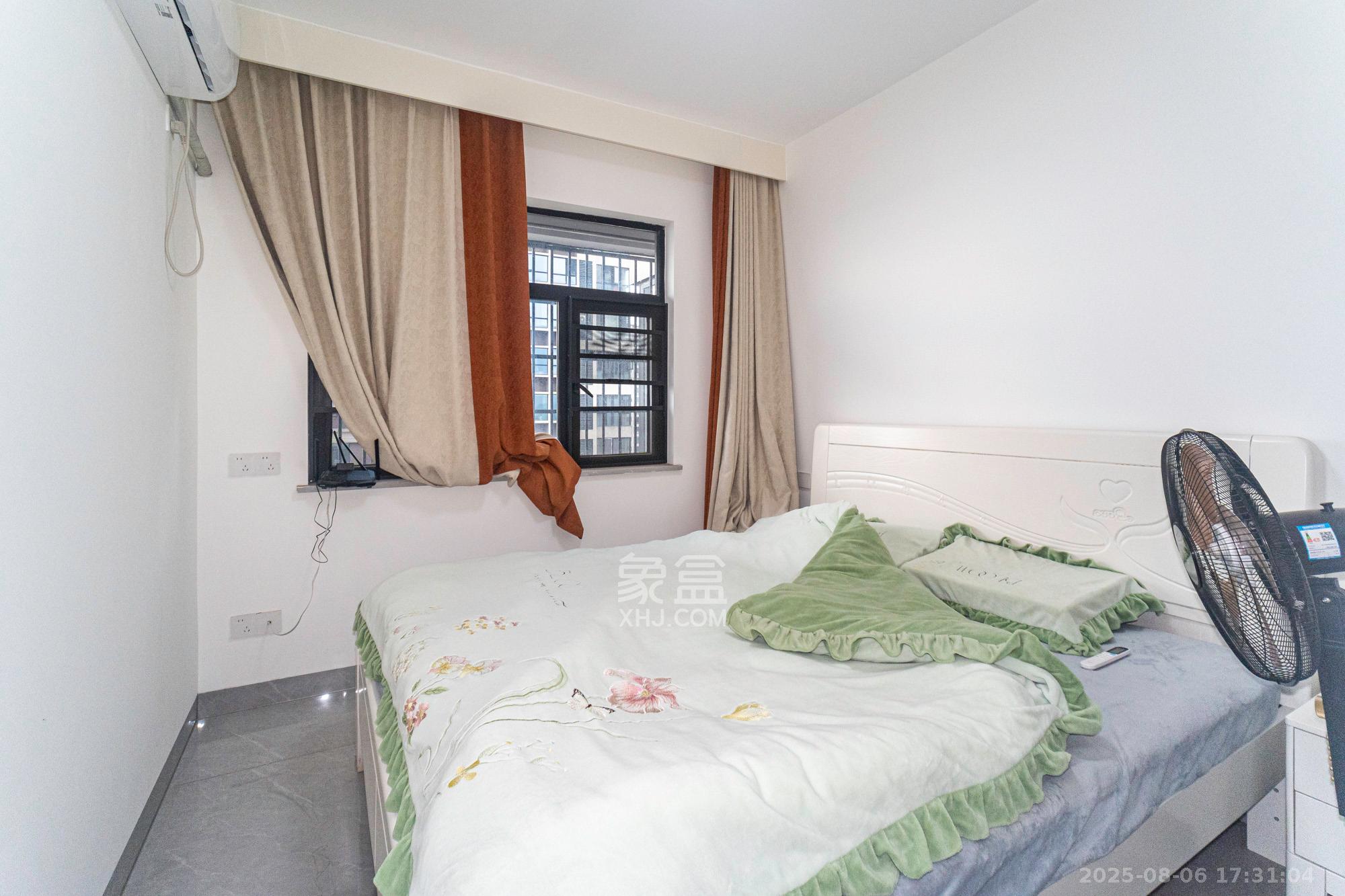 盛地东方芯府 3室2厅1卫 79.8万 盛地东方芯府 3室2厅1卫 79.8万卧室